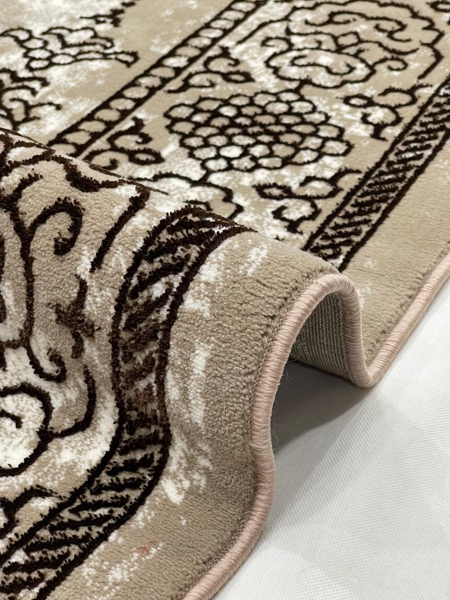 Polyester Silk.(Article-2571-beige ,Brown )
Size : 6.6 ft width x 9.6 ft length ( 200 cm x 290 cm)