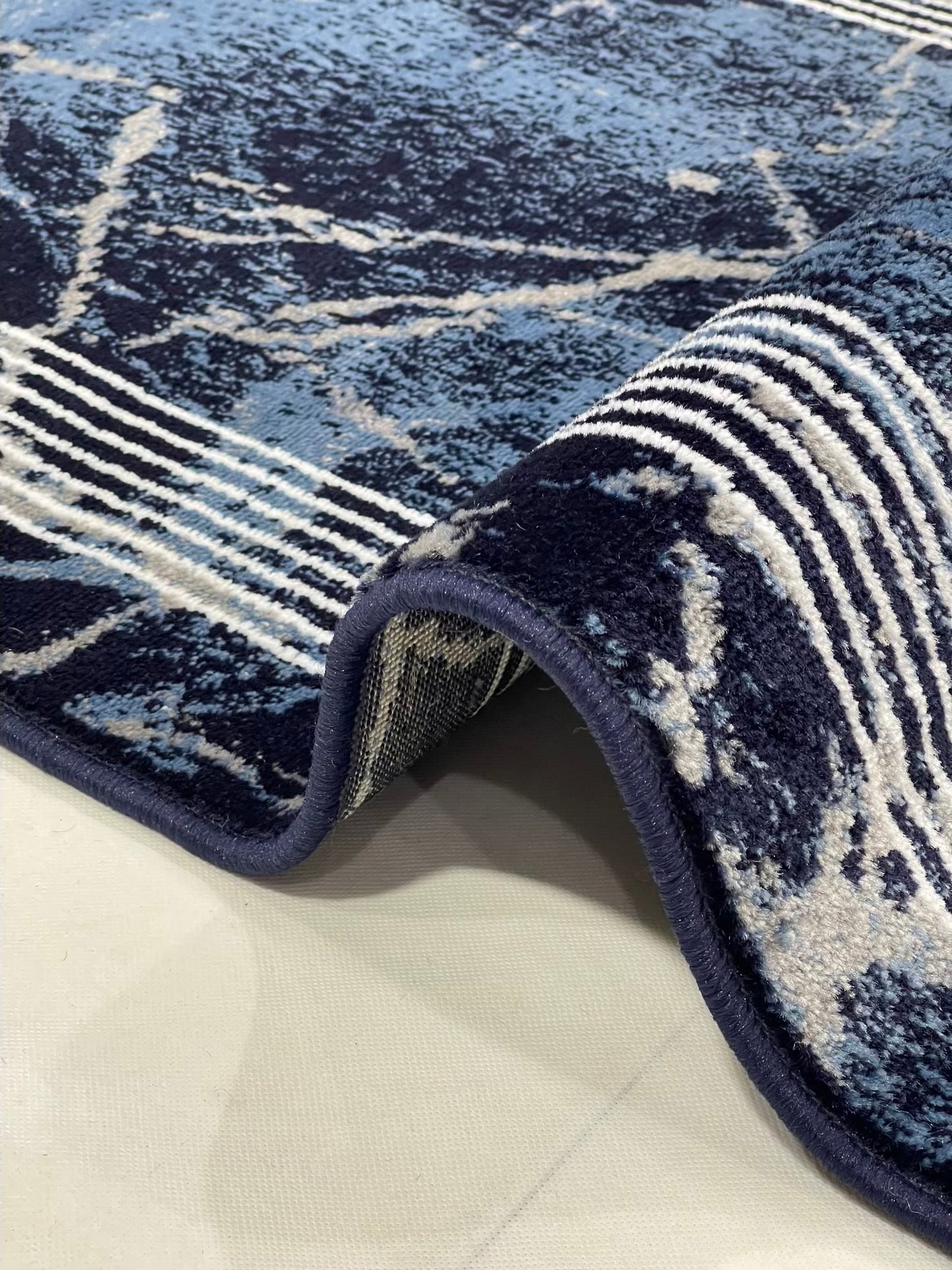 Blue Modern Polypropylene Woven Runner. Size : 2.6 ft width x 6.6 ft length (80 cm x 200 cm)