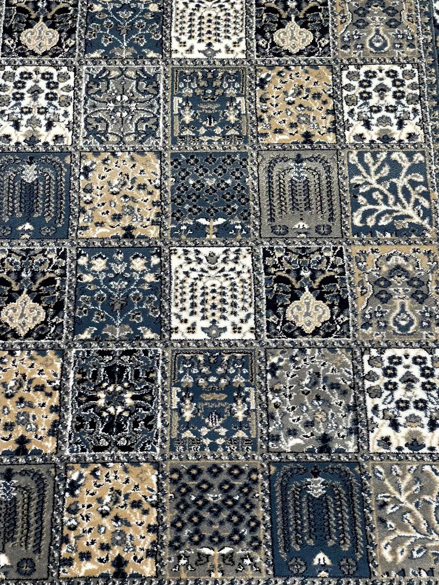 Persian Polypropylene Rug,back woven(Article-28-Grey)
Size : 5ft width x 7.3ft length (150cm x 220cm)