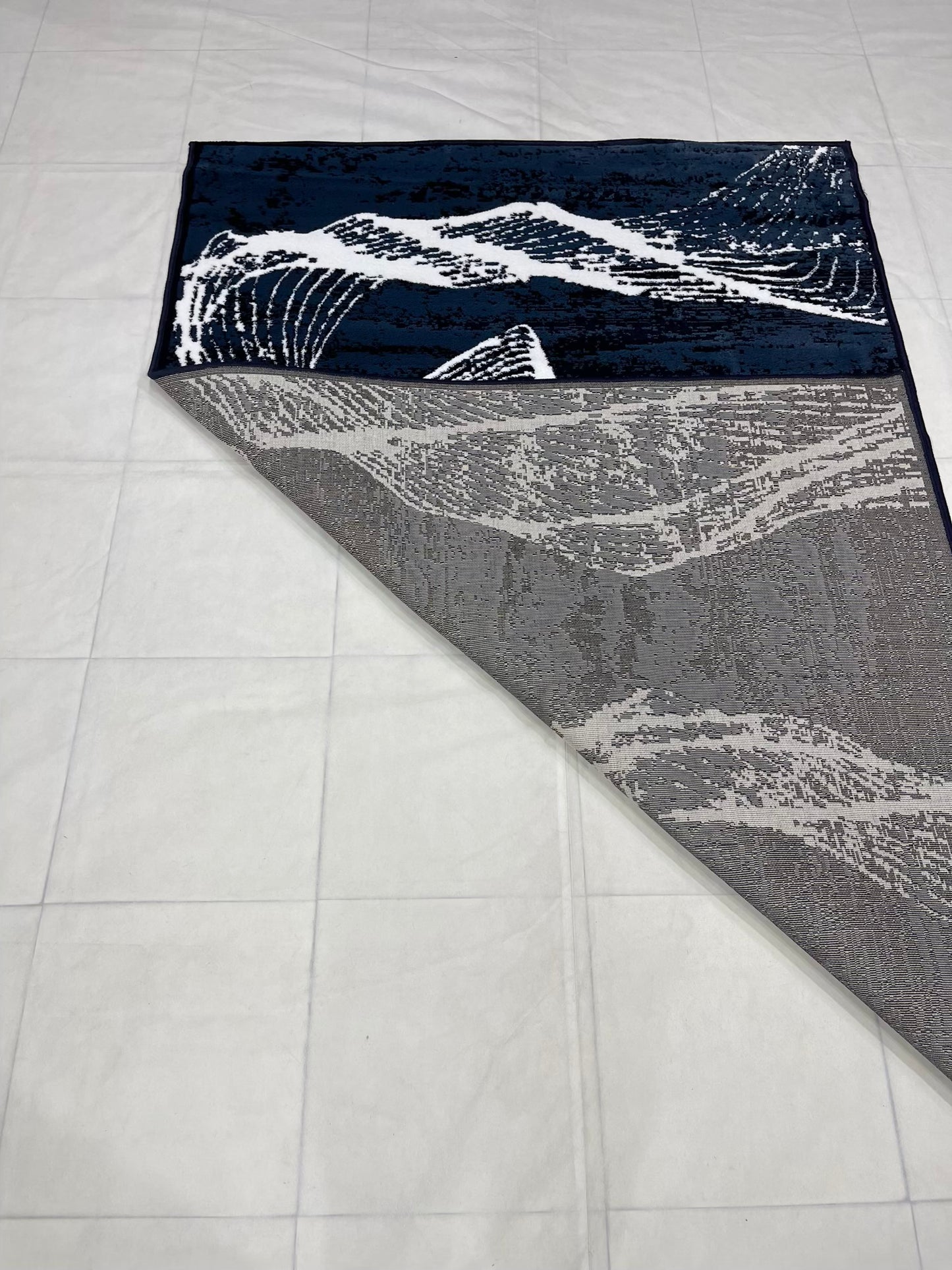 Modern polypropylene Rug,back woven(Article-1627-Blue)
Size : 5ft width x 7.3ft length (150cm x 220cm)