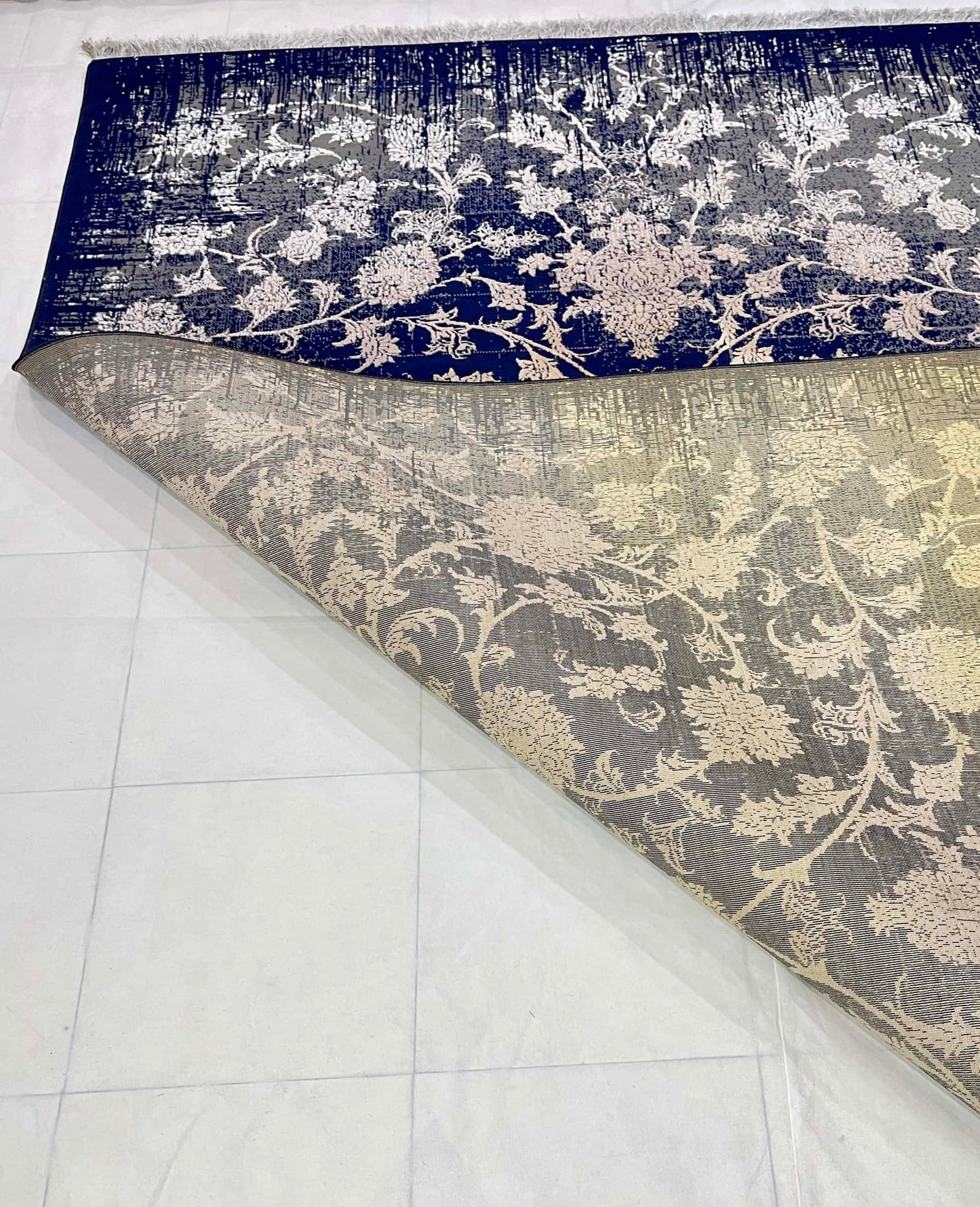 Irani Vintage Woven Rug.
Article -2016-Grey , Yellow , Blue
Size: 6.6 ft width x 9.6 ft length (200cm x 290cm)