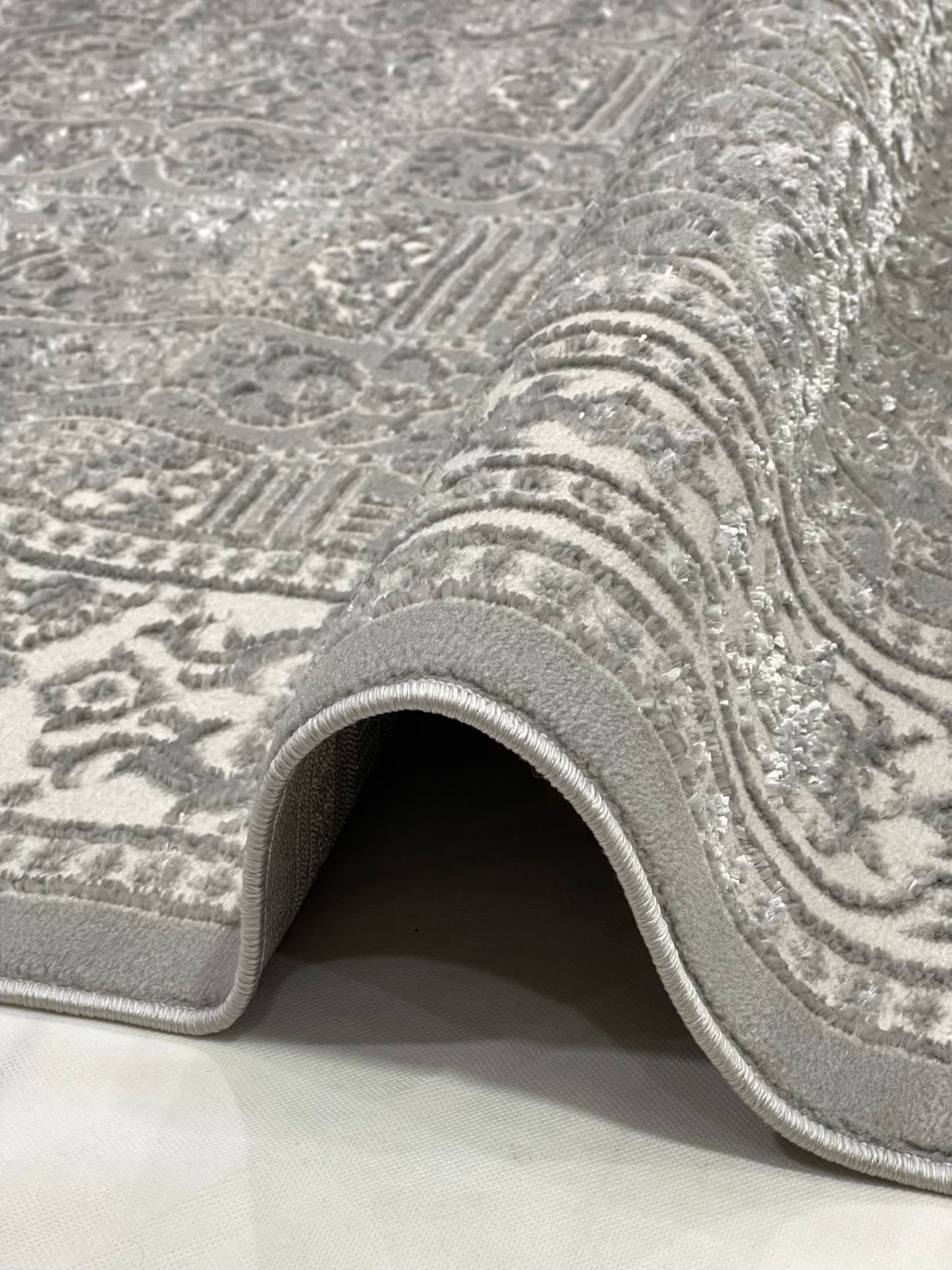 Turkish Polyester Silk.(Article-1673-grey ) Size : 6.6 ft width x 9.6 ft length ( 200 cm x 290 cm)