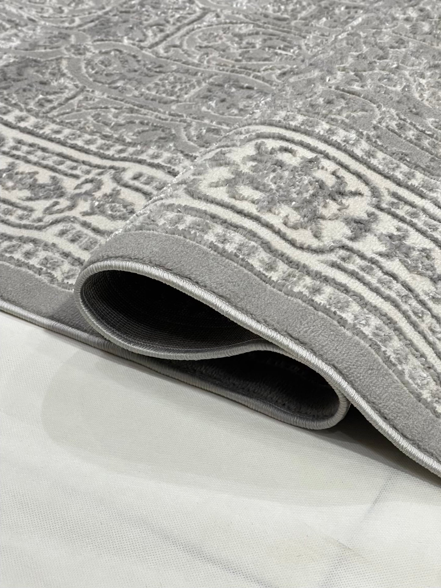 Turkish Polyester Silk.(Article-1673-grey ) Size : 6.6 ft width x 9.6 ft length ( 200 cm x 290 cm)