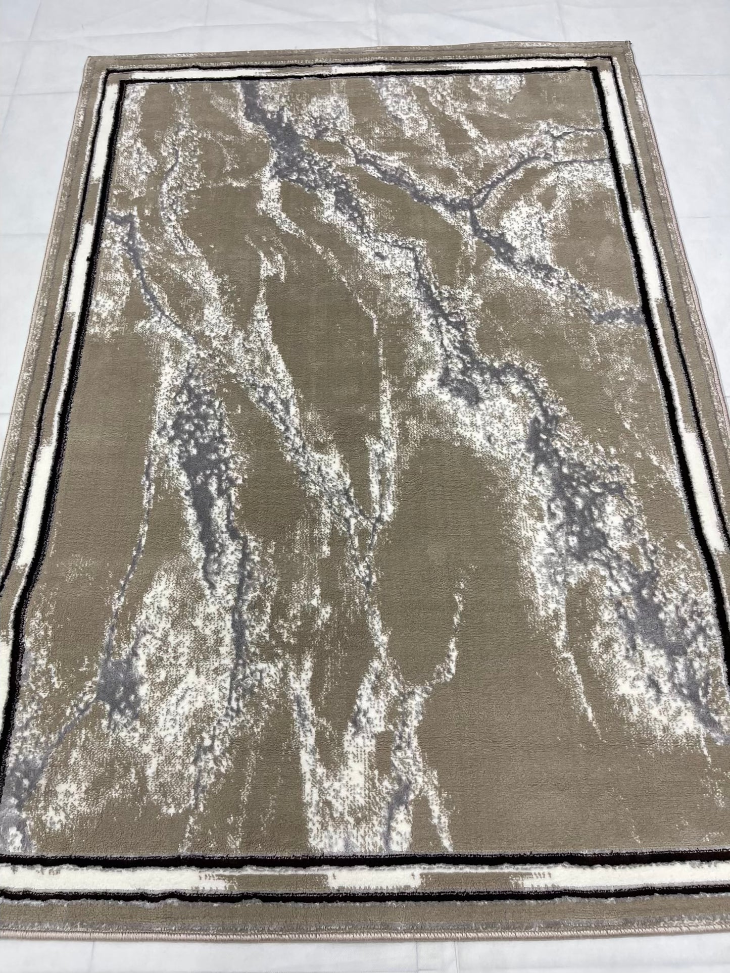 Pakistani Silk Woven Rug.(Article-1555-Light Beige) Size : 4 ft width x 5.6 ft length