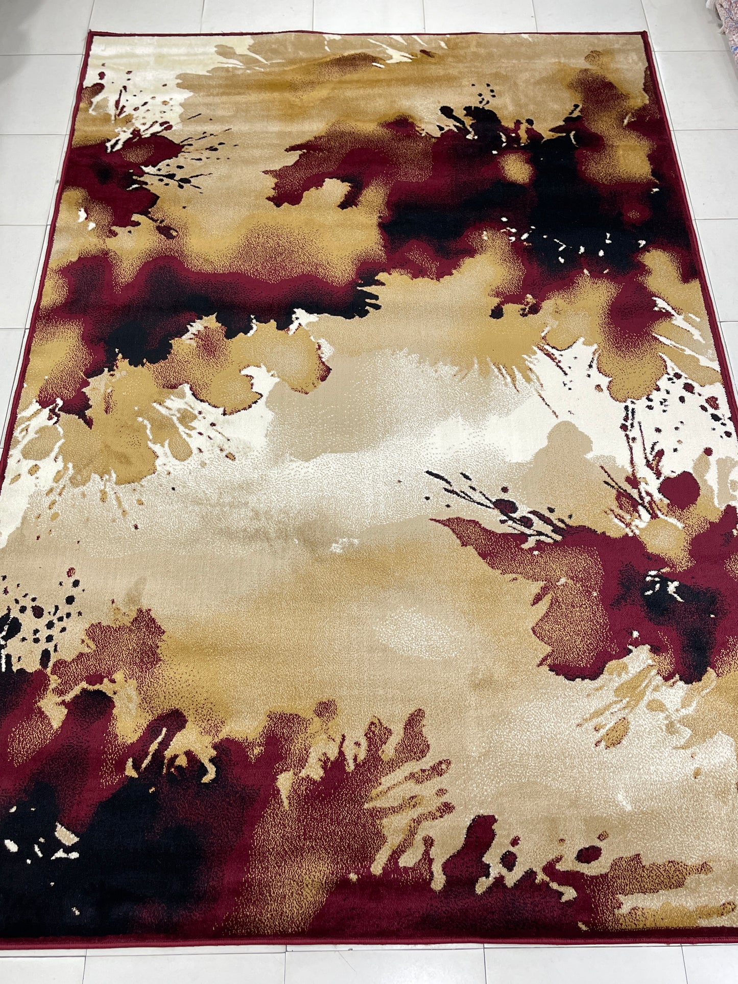 Modern Polypropylene Rug,back woven(Article-168-Red)
Size : 6.6 ft width x 9.6 ft length (200cm x 290cm)