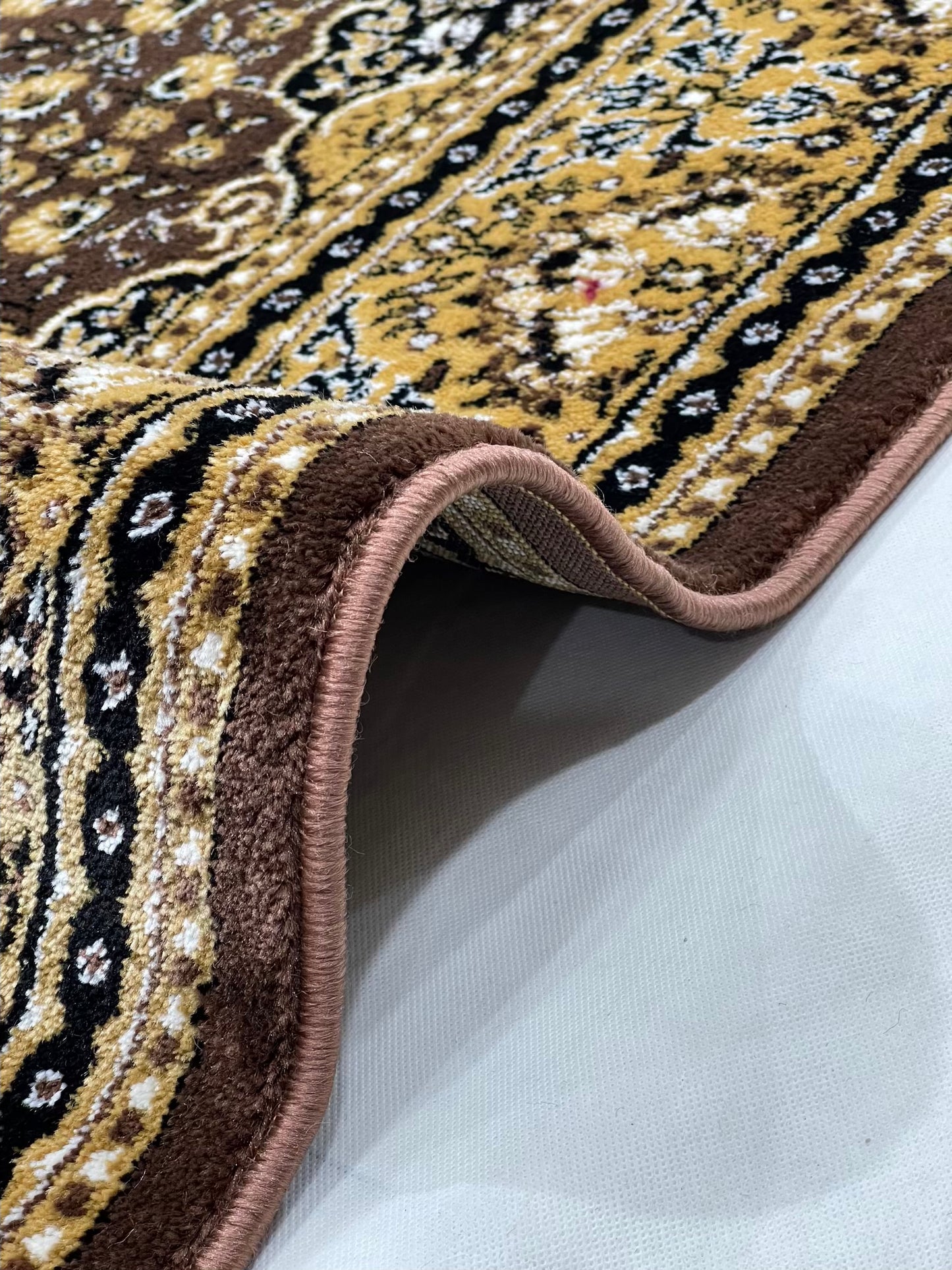 Persian polypropylene Rug,back woven (Article-04-Brown )
size: 6.6 ft width x 9.6 ft length (200cm x 290cm)