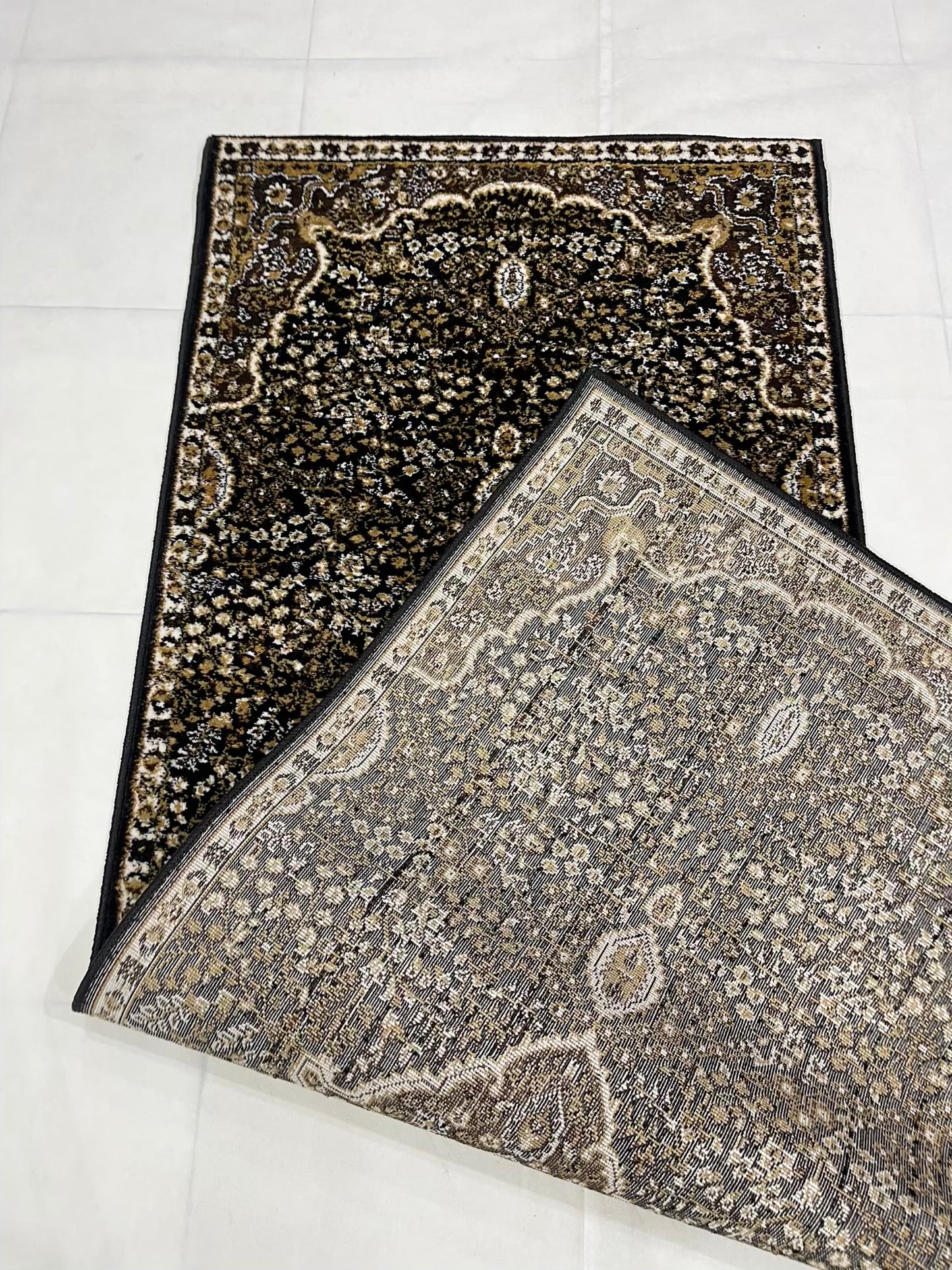 Black Persian Polypropylene Woven Runner.
Size : 2.6 ft width x 6.6 ft length
(80 cm x 200 cm)