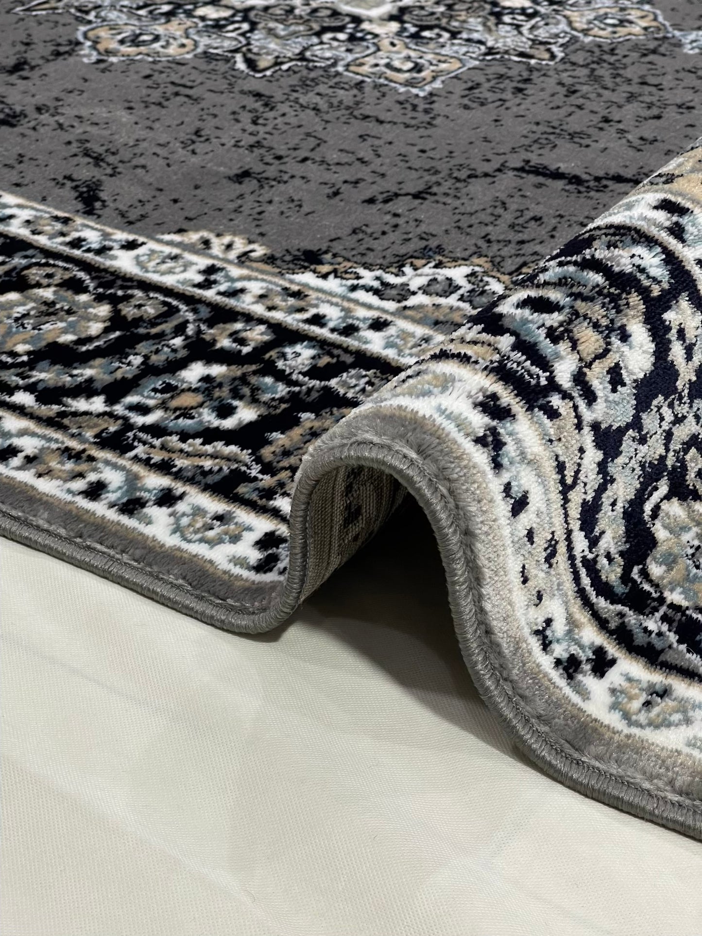 Persian polypropylene Rug,back woven (Article-23-Grey )
size: 6.6 ft width x 9.6 ft length (200cm x 290cm)