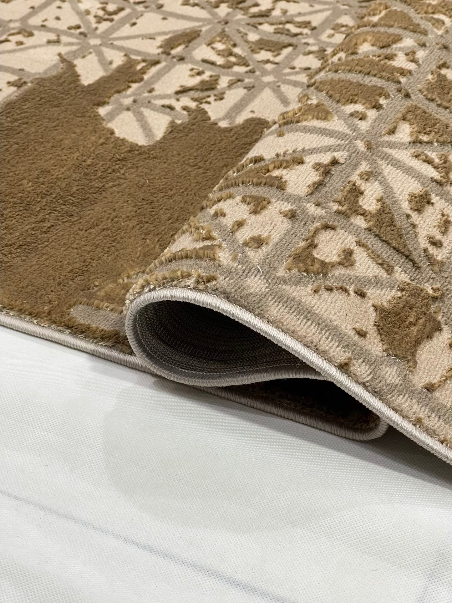Turkish Polyester Silk.(Article-1612-Brown )
Size : 6.6 ft width x 9.6 ft length ( 200 cm x 290 cm)