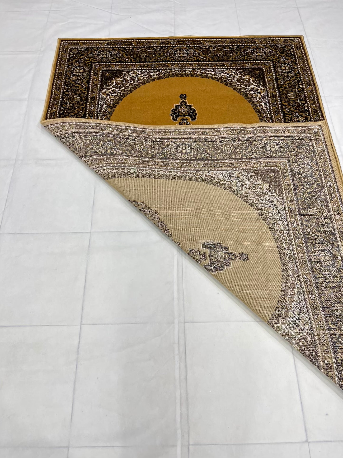 Persian polypropylene Rug,back woven(Article-22-Gold )
Size : 5ft width x 7.3ft length (150cm x 220cm)
