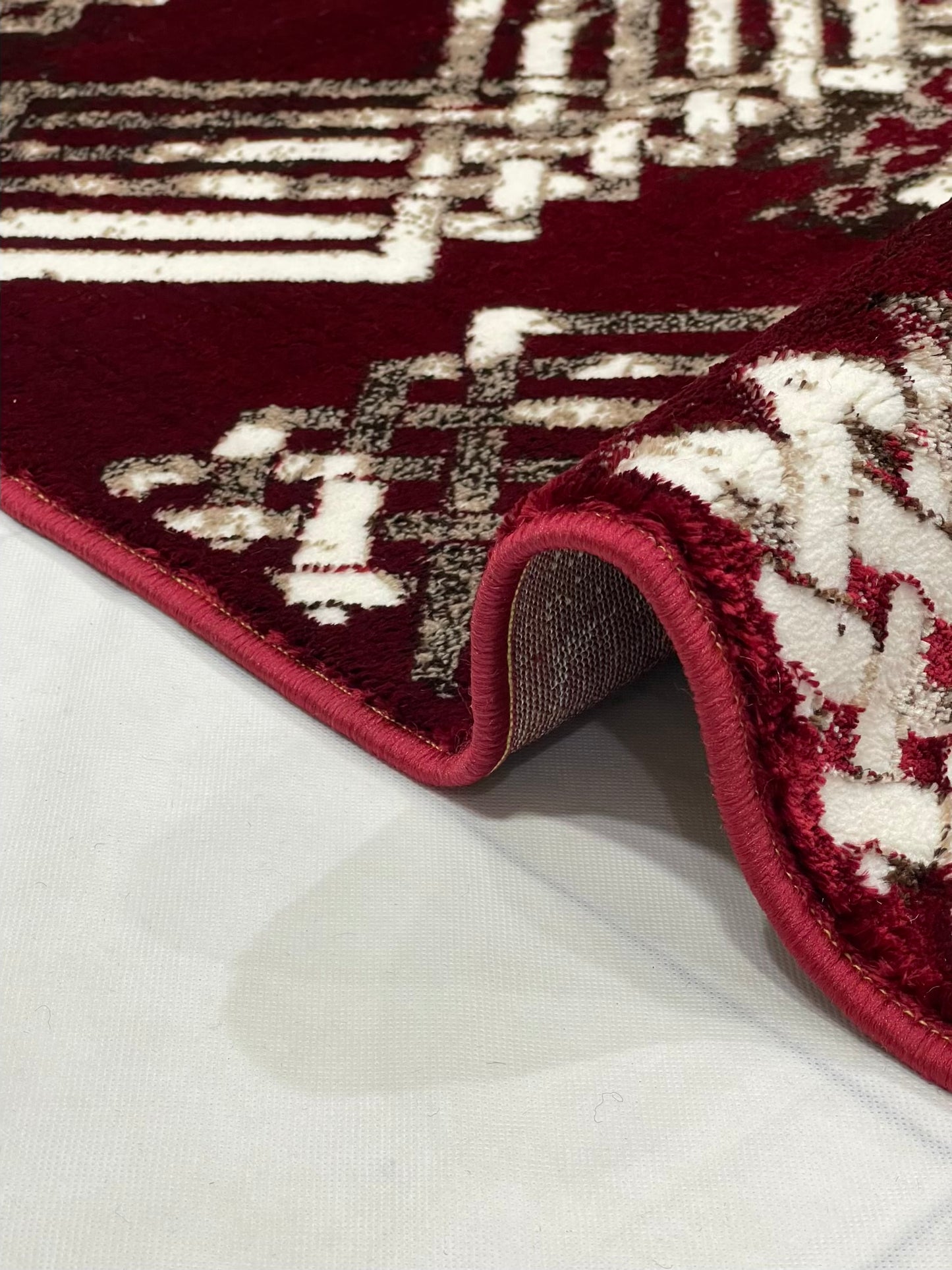 Pakistani Silk Woven Rug.(Article-1451-Red) Size : 5ft width x 7.3ft length (150cm x 220cm)