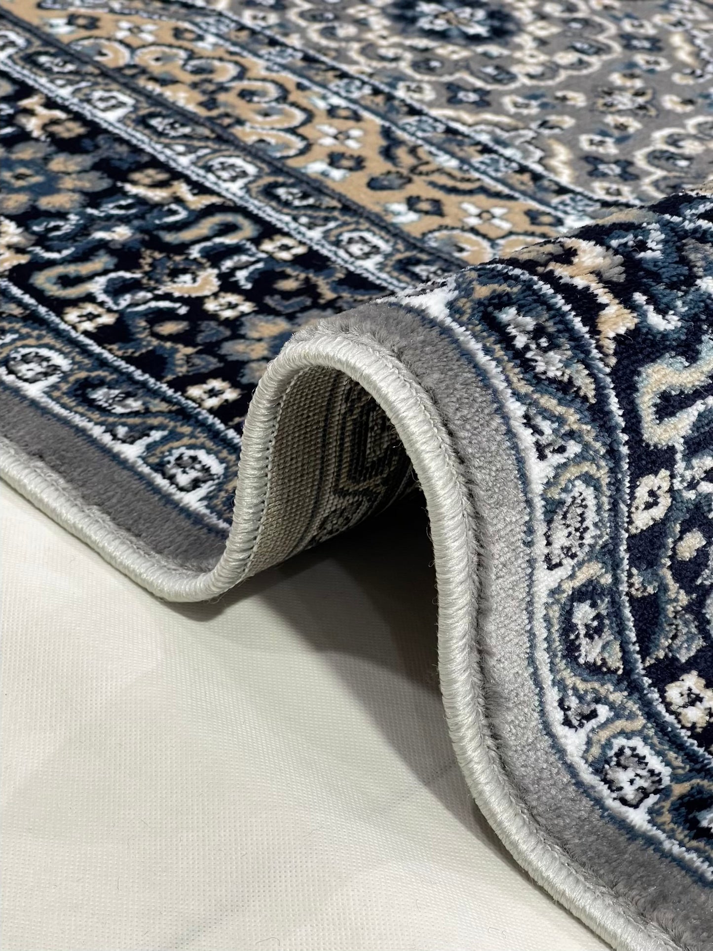 Persian polypropylene Rug,back woven(Article-99-Grey)
Size : 6.6 ft width x 9.6 ft length (200cm x 290cm)