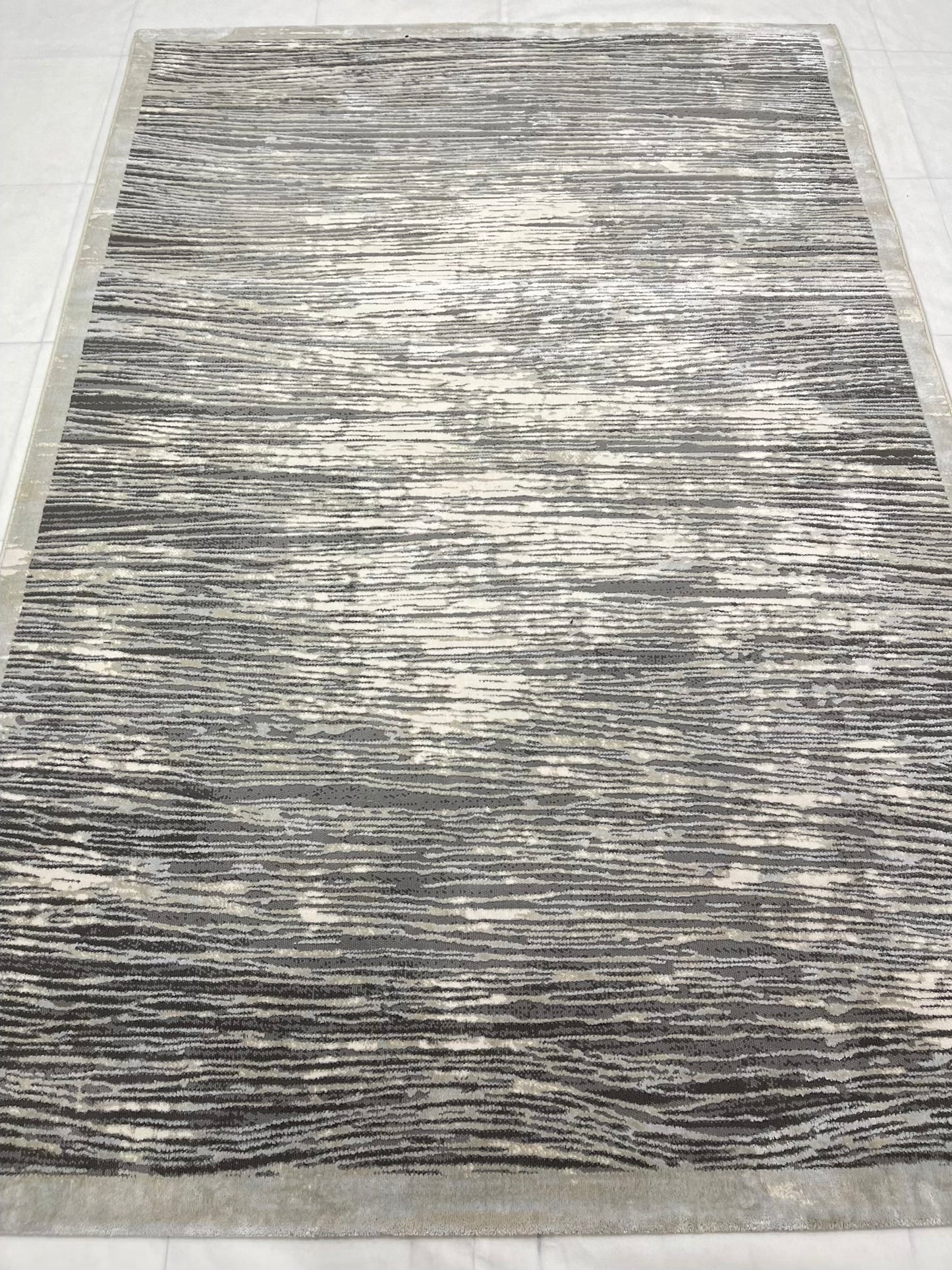 Modern Turkish Silk , Woven Back (Article-1301-Off white,Grey)
Size : 5 ft width x 7.3 ft length