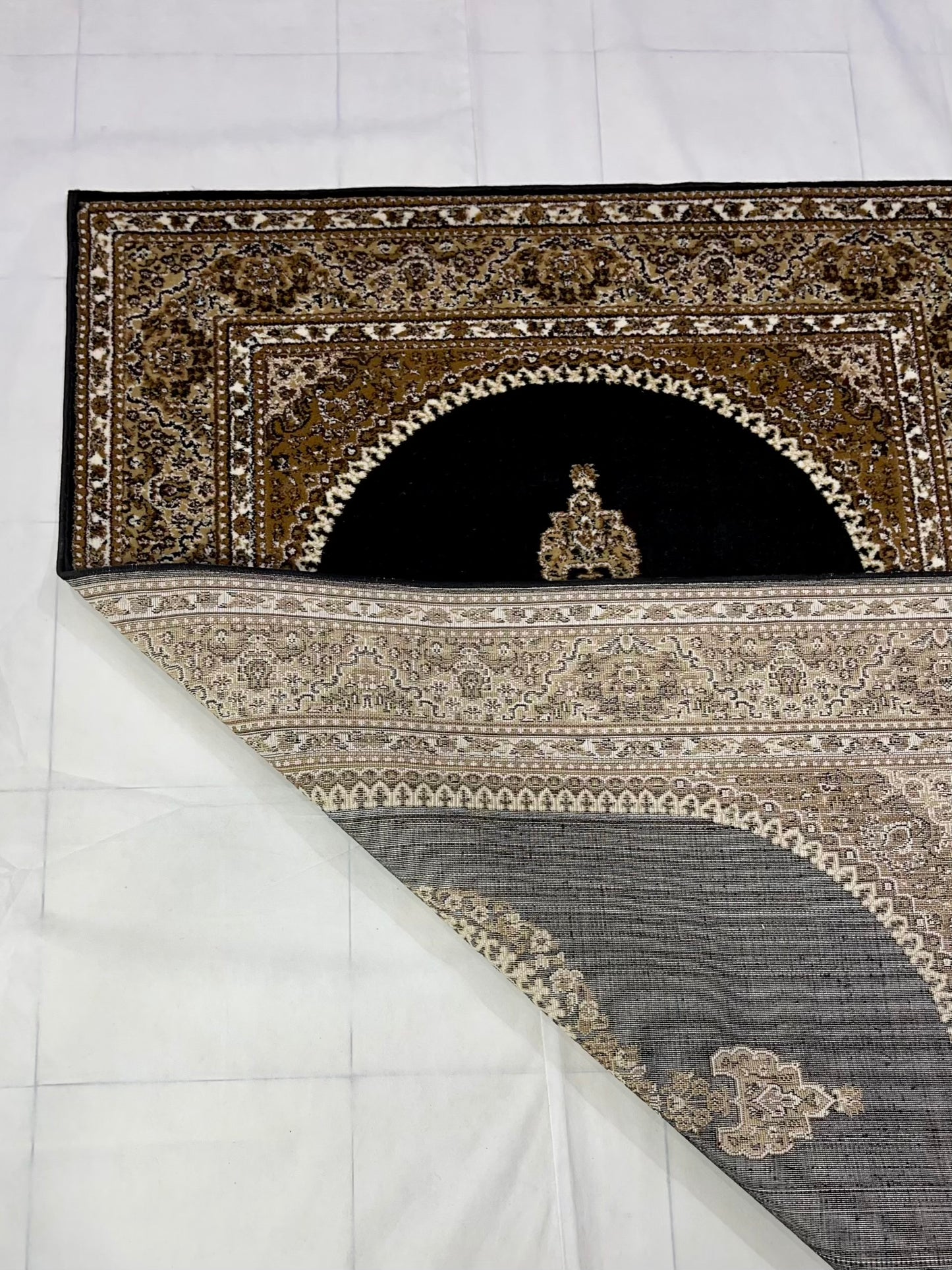Persian Polypropylene Woven Rug💥
Article-22-Black