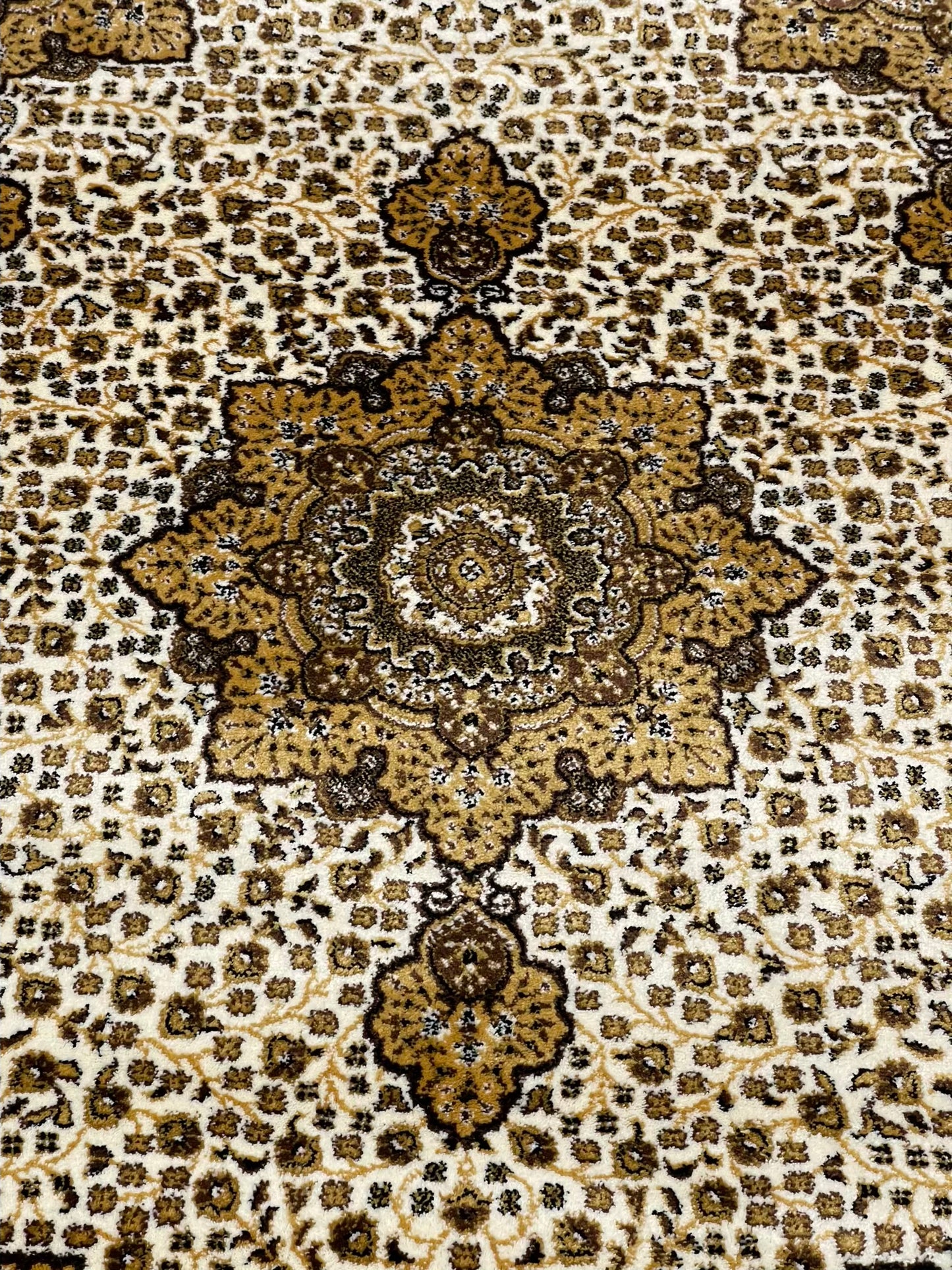 Persian polypropylene Rug,back woven(Article-141-Off white)
Size : 5ft width x 7.3ft length (150cm x 220cm)