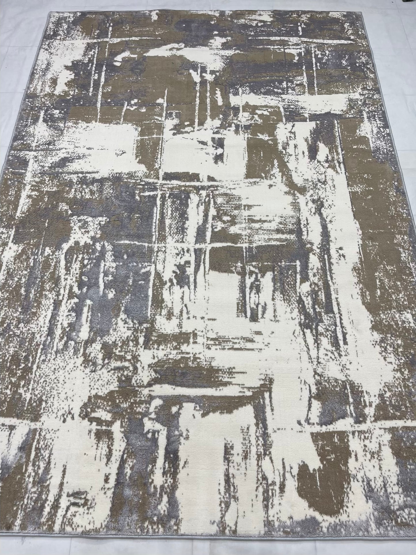 Polyester Silk.(Article-1604-Off white)
Size : 6.6 ft width x 9.6 ft length ( 200 cm x 290 cm)