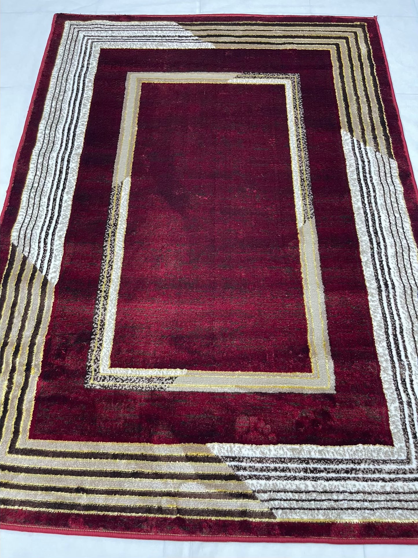 Pakistani Silk Woven Rug.(Article-1550-Red) Size : 4 ft width x 5.6 ft length