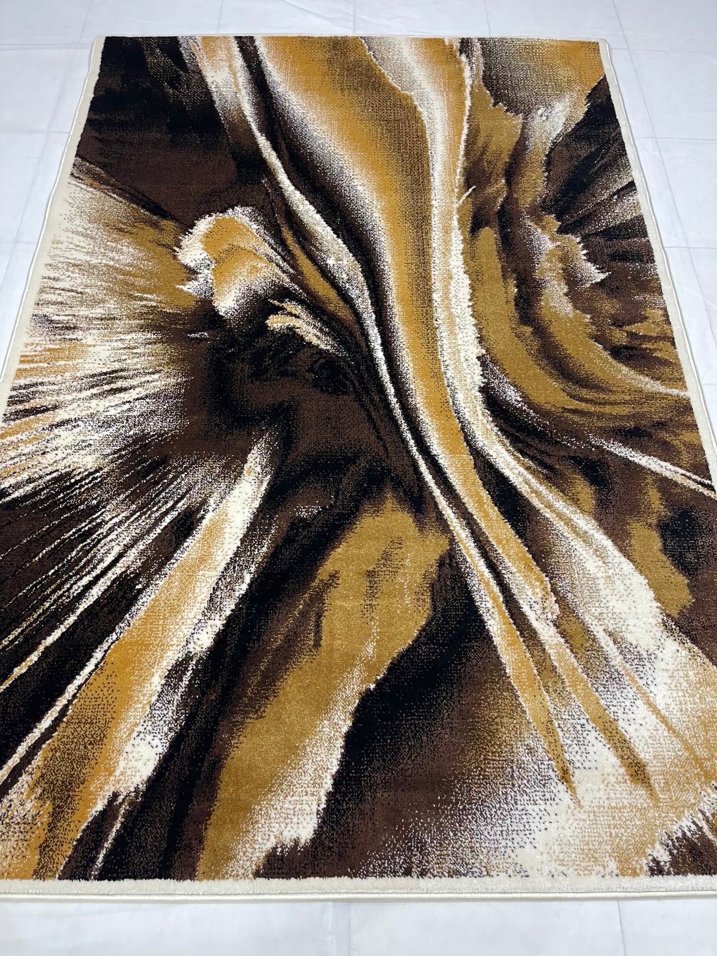 Modern polypropylene Rug,back woven(Article-8122-Off white)
Size : 5ft width x 7.3ft length (150cm x 220cm)