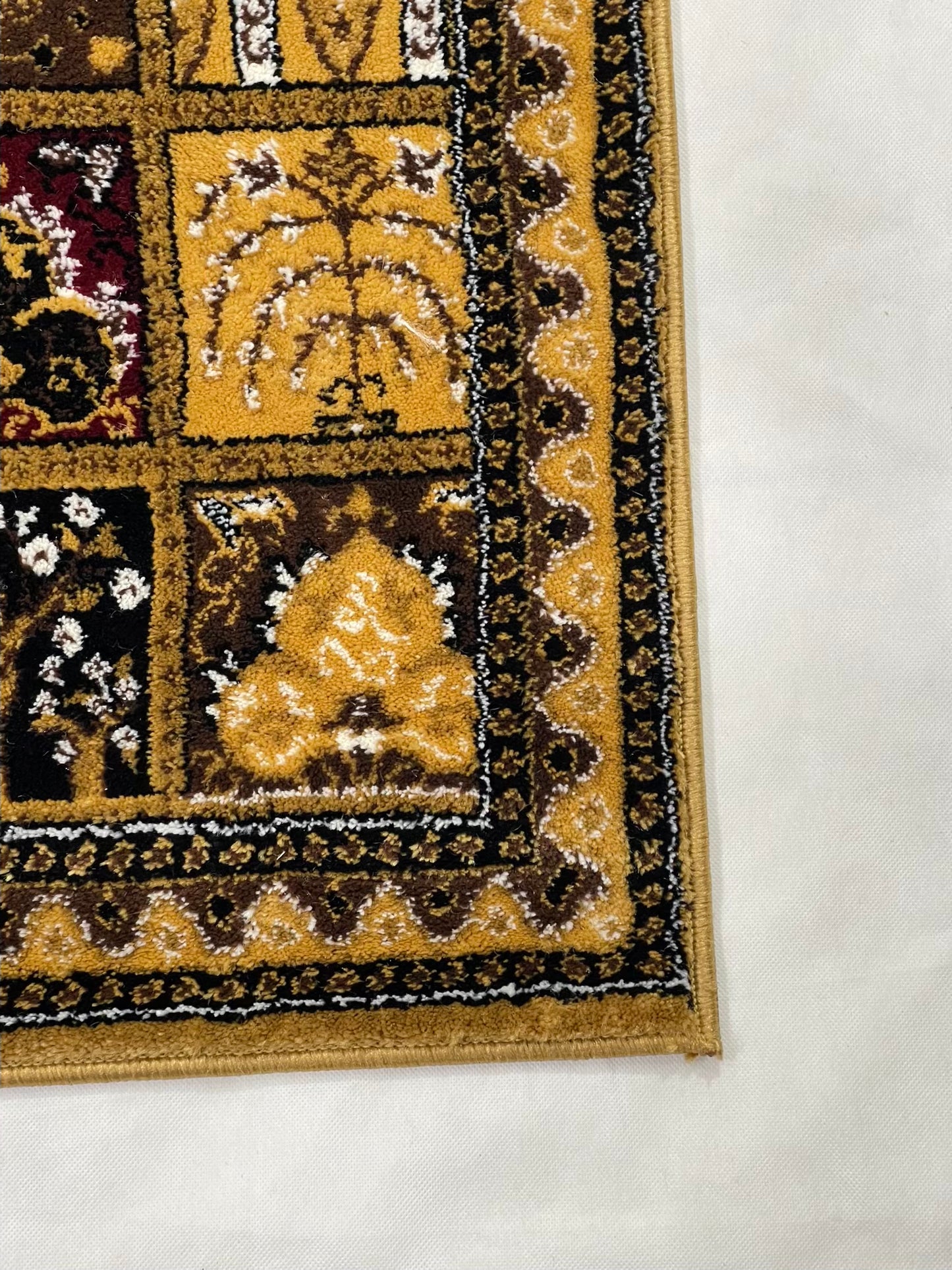 Persian Gold Polypropylene Woven Rug. Size : 2.6 ft width x 6.6 ft length (80 cm x 200cm)