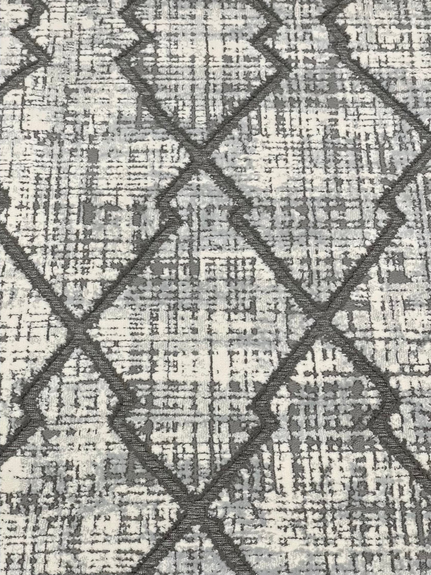 Irani viscose Rug , Woven Back
Article-302-Grey
Size : 3 ft width x 5 ft length (100 cm x 150cm)