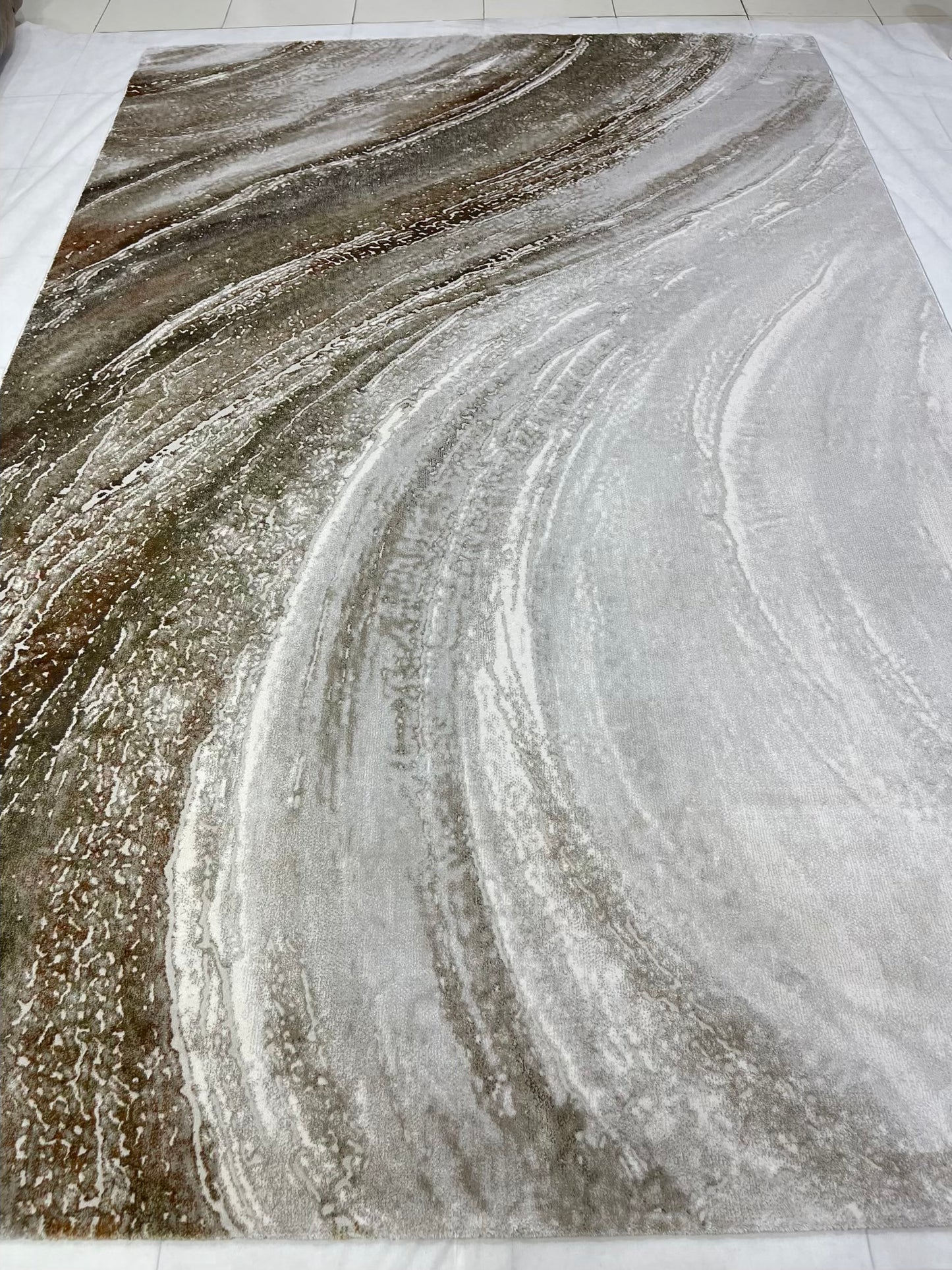 Turkish Top Quality Silk.(Article-1089-Cream ) Size: 6.6 ft width x 9.6 ft length (200cm x 290cm)