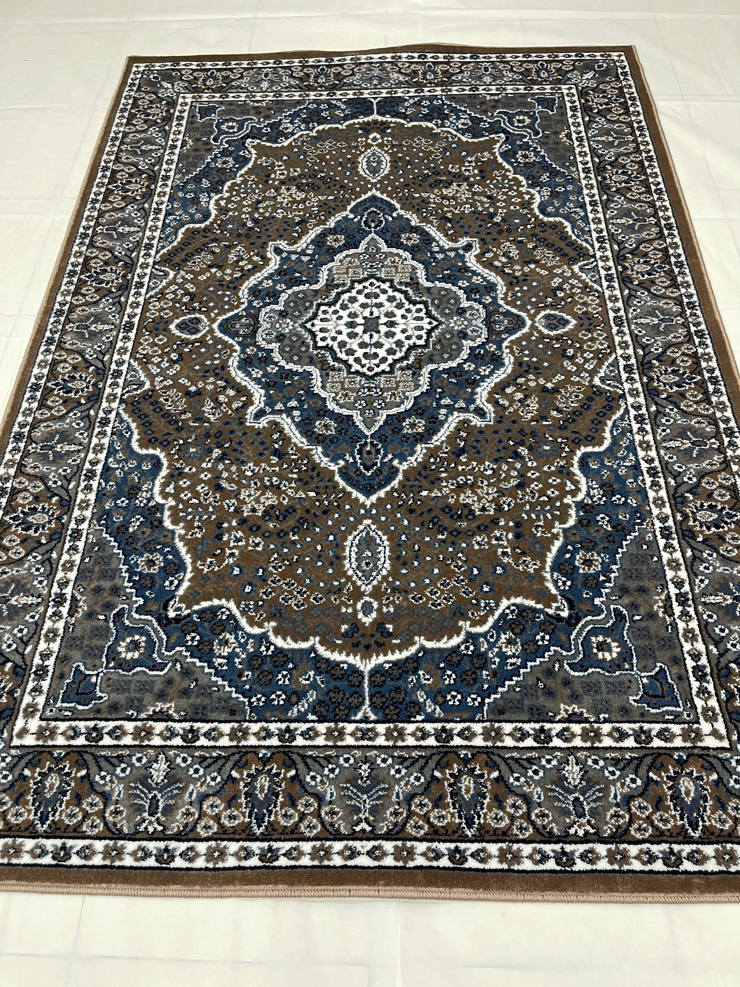 Persian polypropylene Rug,back woven(Article-25-Mink)
Size : 5ft width x 7.3ft length (150cm x 220cm)