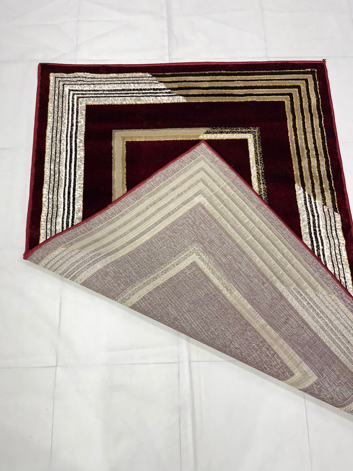 Pakistani Silk Woven Rug.(Article-1550-Red) Size : 4 ft width x 5.6 ft length