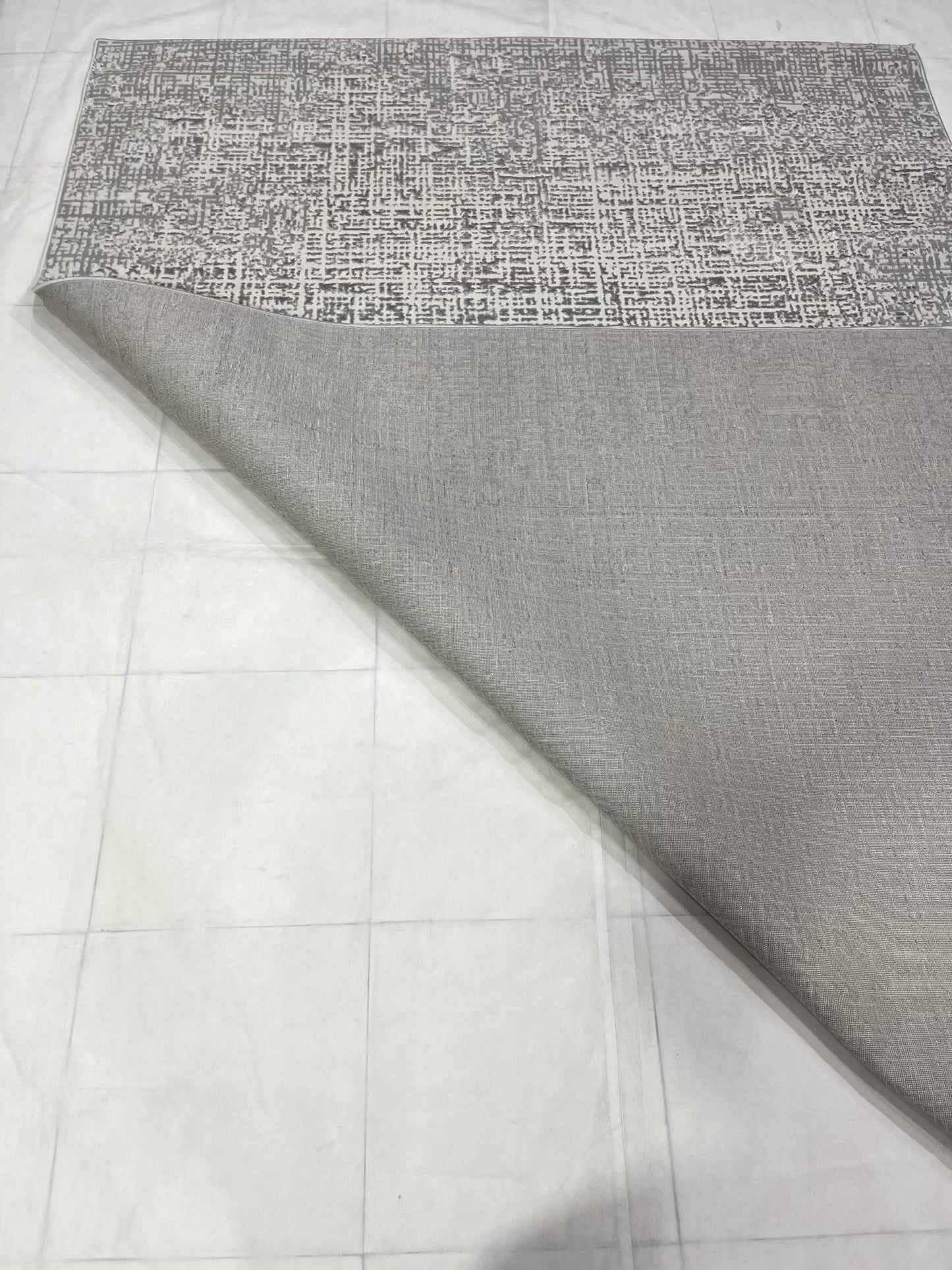 Turkish Polyester Silk.(Article-1674-Grey ) Size : 6.6 ft width x 9.6 ft length ( 200 cm x 290 cm)