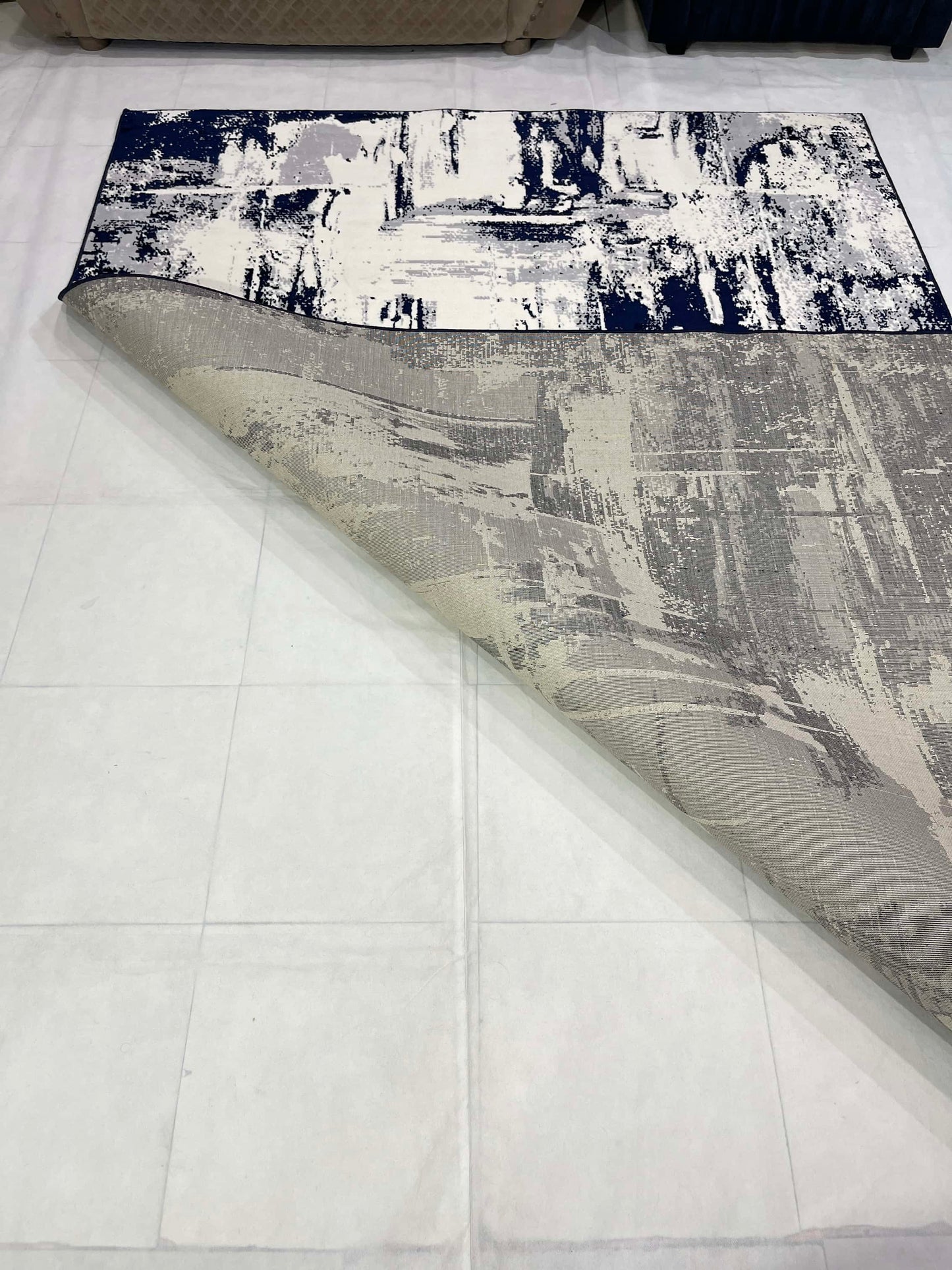 Polyester Silk.(Article-1604-Blue , offwhite)
Size : 6.6 ft width x 9.6 ft length ( 200 cm x 290 cm)