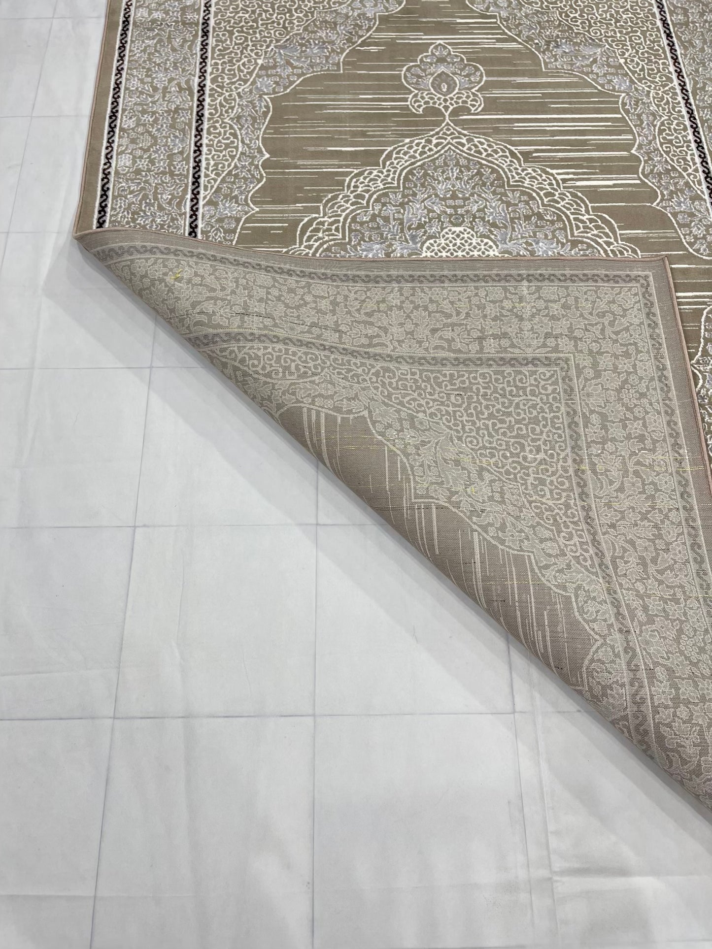 Polyester Silk.(Article-2573-Cream , white ) Size : 6.6 ft width x 9.6 ft length ( 200 cm x 290 cm)