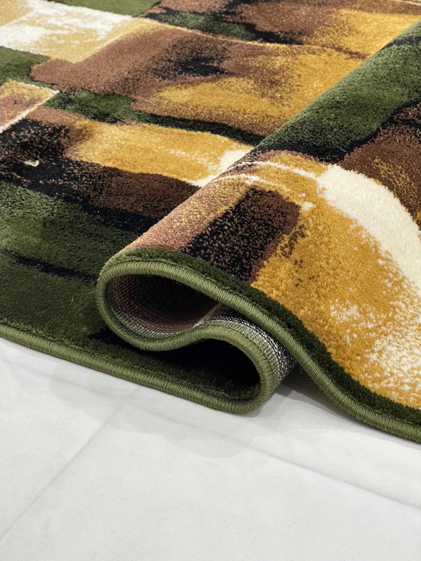 Modern polypropylene Rug,back woven(Article-1777-Green) Size : 5 ft width x 7.3 ft length ( 150 cm x 220 cm)