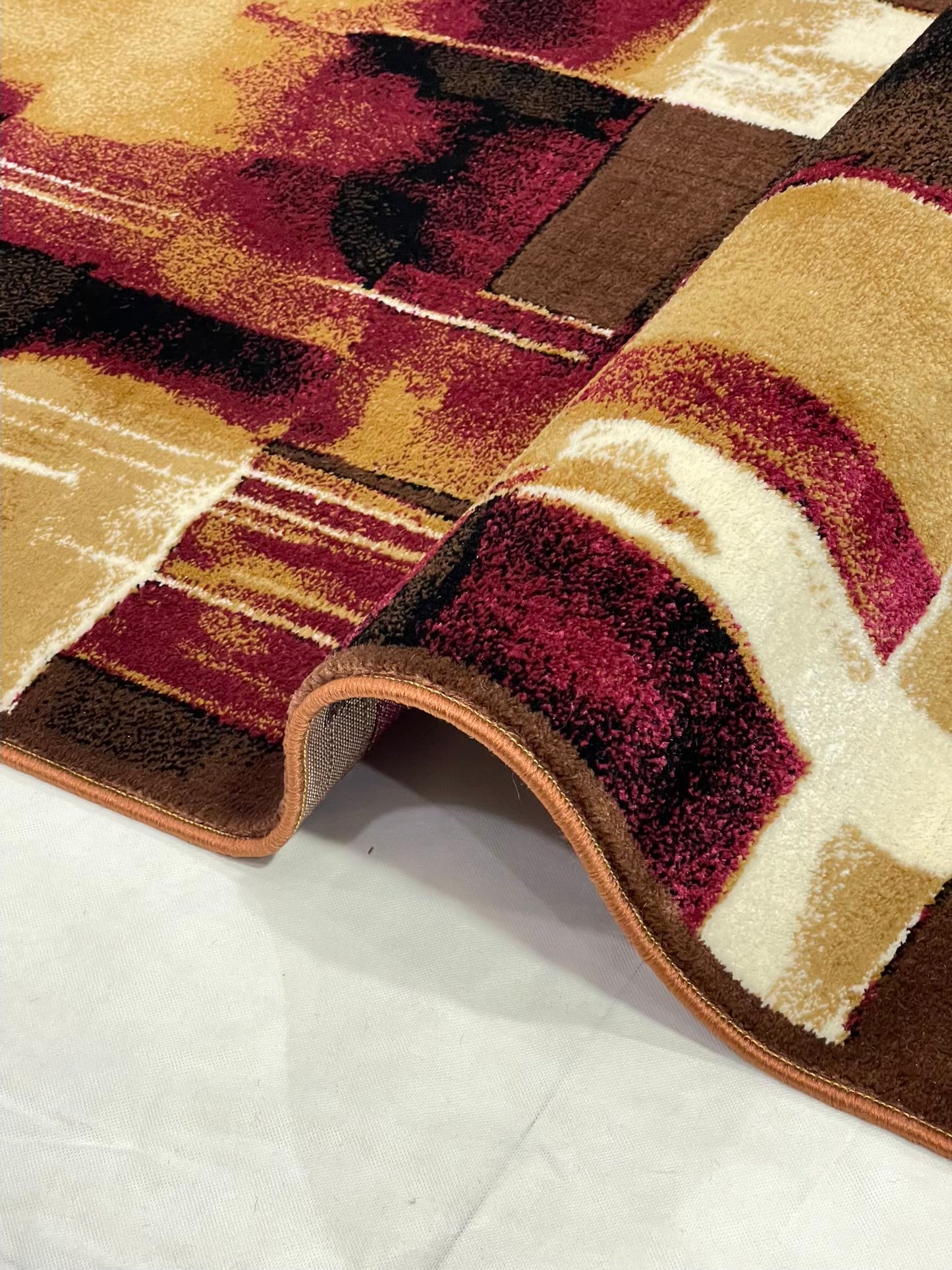 Modern polypropylene Rug,back woven(Article-1412-Brown)
Size : 5ft width x 7.3ft length (150cm x 220cm)