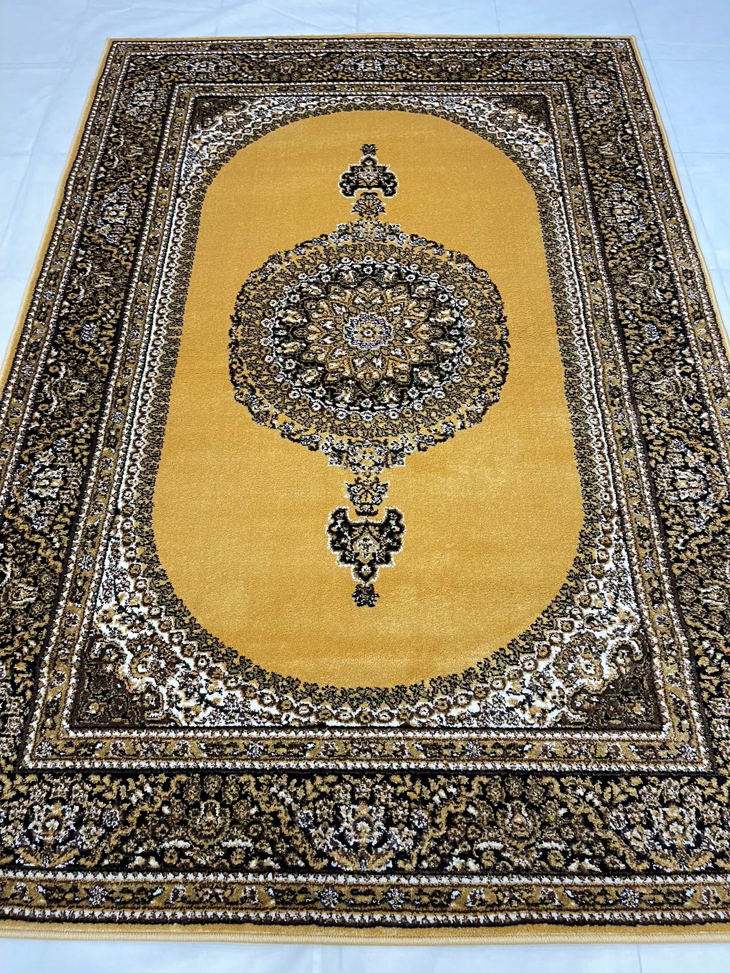 Persian polypropylene Rug,back woven(Article-22-Gold )
Size : 5ft width x 7.3ft length (150cm x 220cm)