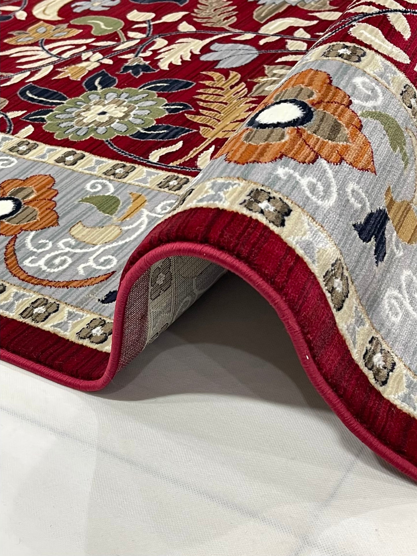 New Turkish Silk
Size : 5ft width x 7.10 length (160 cm x 230)
Article -101- Red