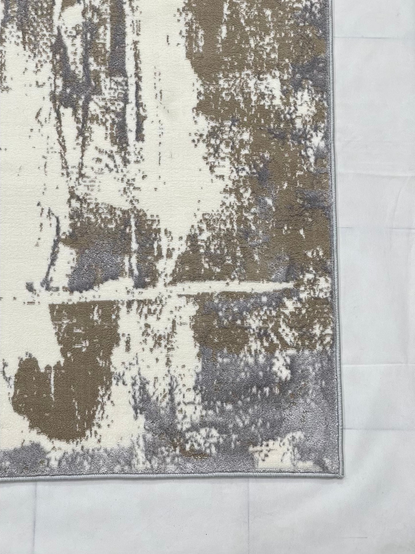 Polyester Silk.(Article-1604-Off white)
Size : 6.6 ft width x 9.6 ft length ( 200 cm x 290 cm)