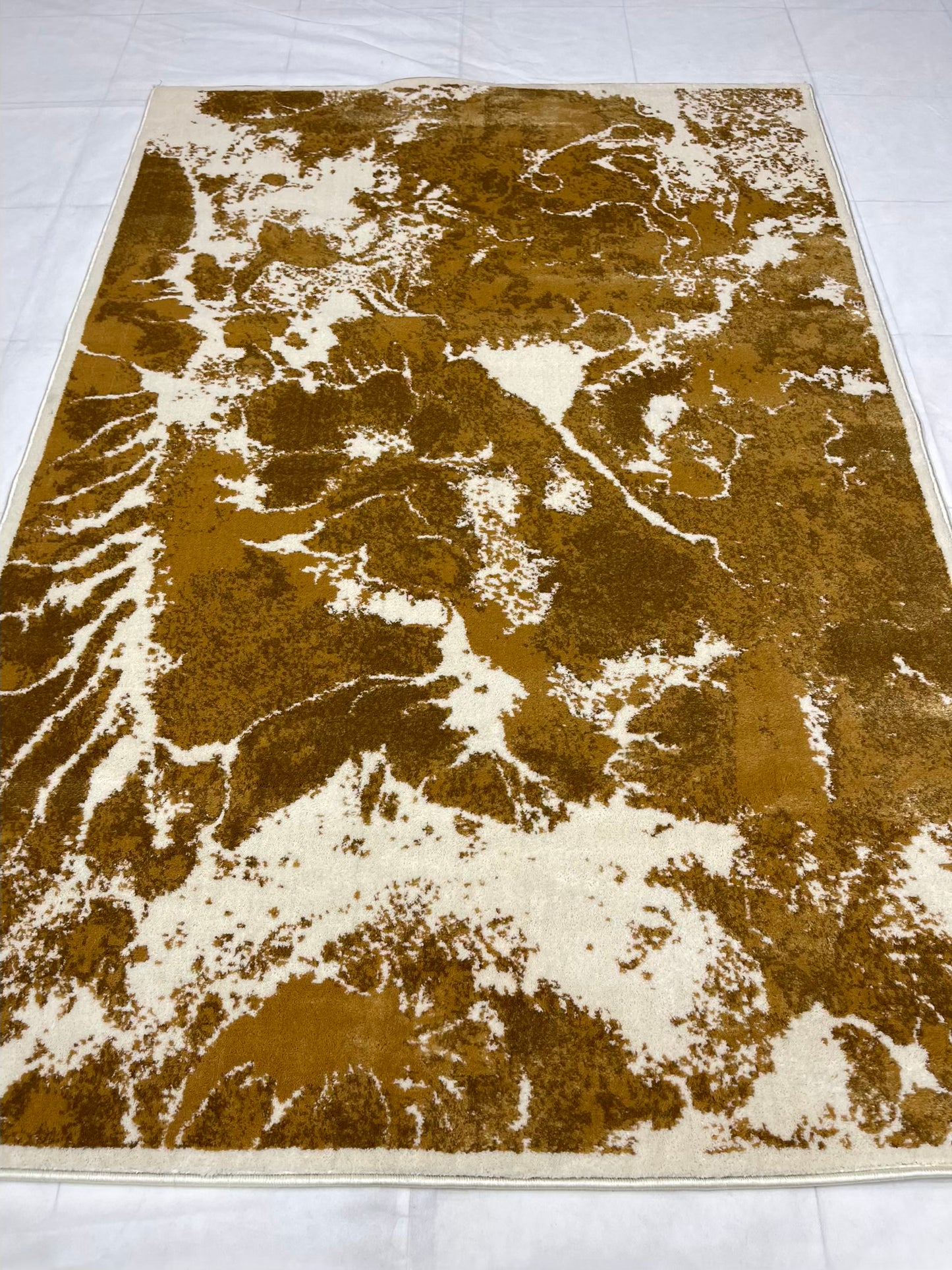 Modern polypropylene Rug,back woven(Article-1221-Off white) Size : 5 ft width x 7.3 ft length ( 150 cm x 220 cm)