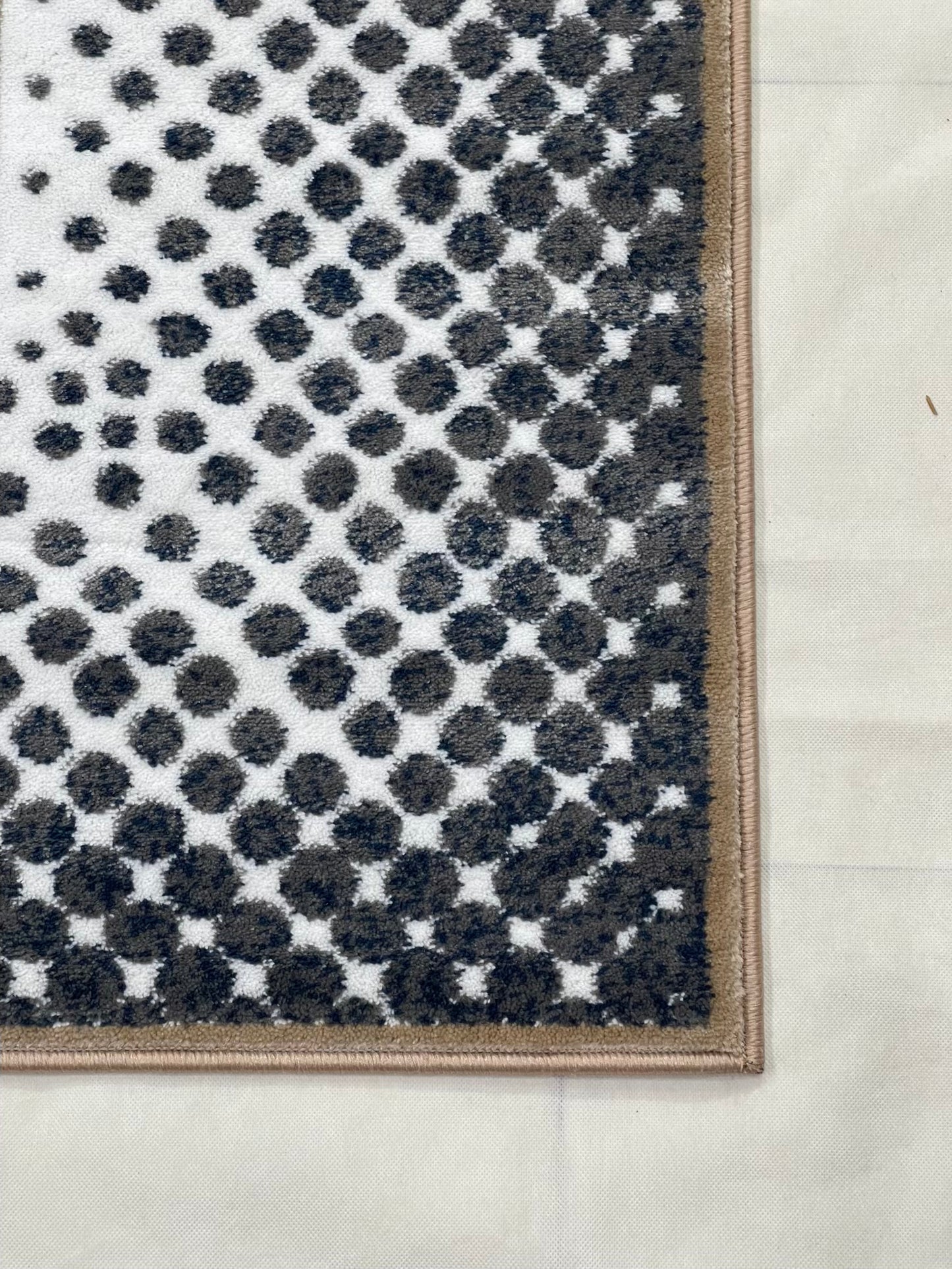 Modern polypropylene Rug,back woven(Article-872-Mink)
Size : 5ft width  x 7.3ft length (150cm x 220cm)