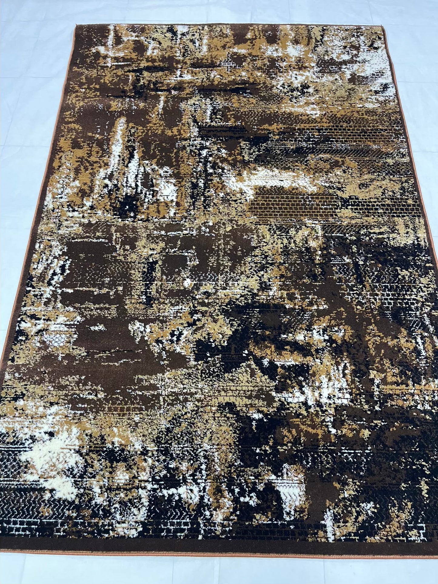 Modern polypropylene Rug,back woven(Article-1280-Brown)
Size : 5ft width x 7.3ft length (150cm x 220cm)
