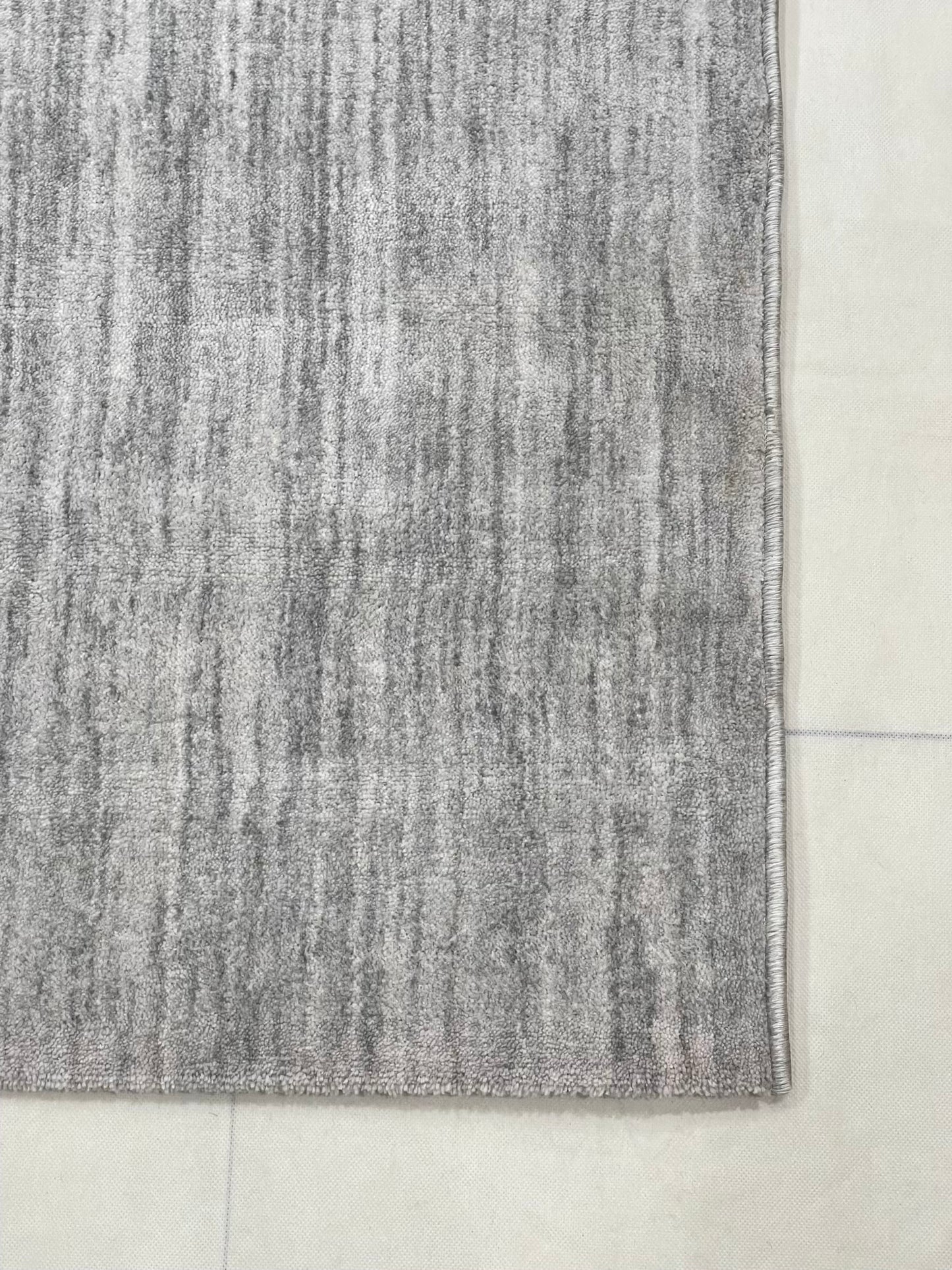 Modern Turkish Silk , Woven Back (Article-1305-Off white,Grey) Size : 5 ft width x 7.3 ft length