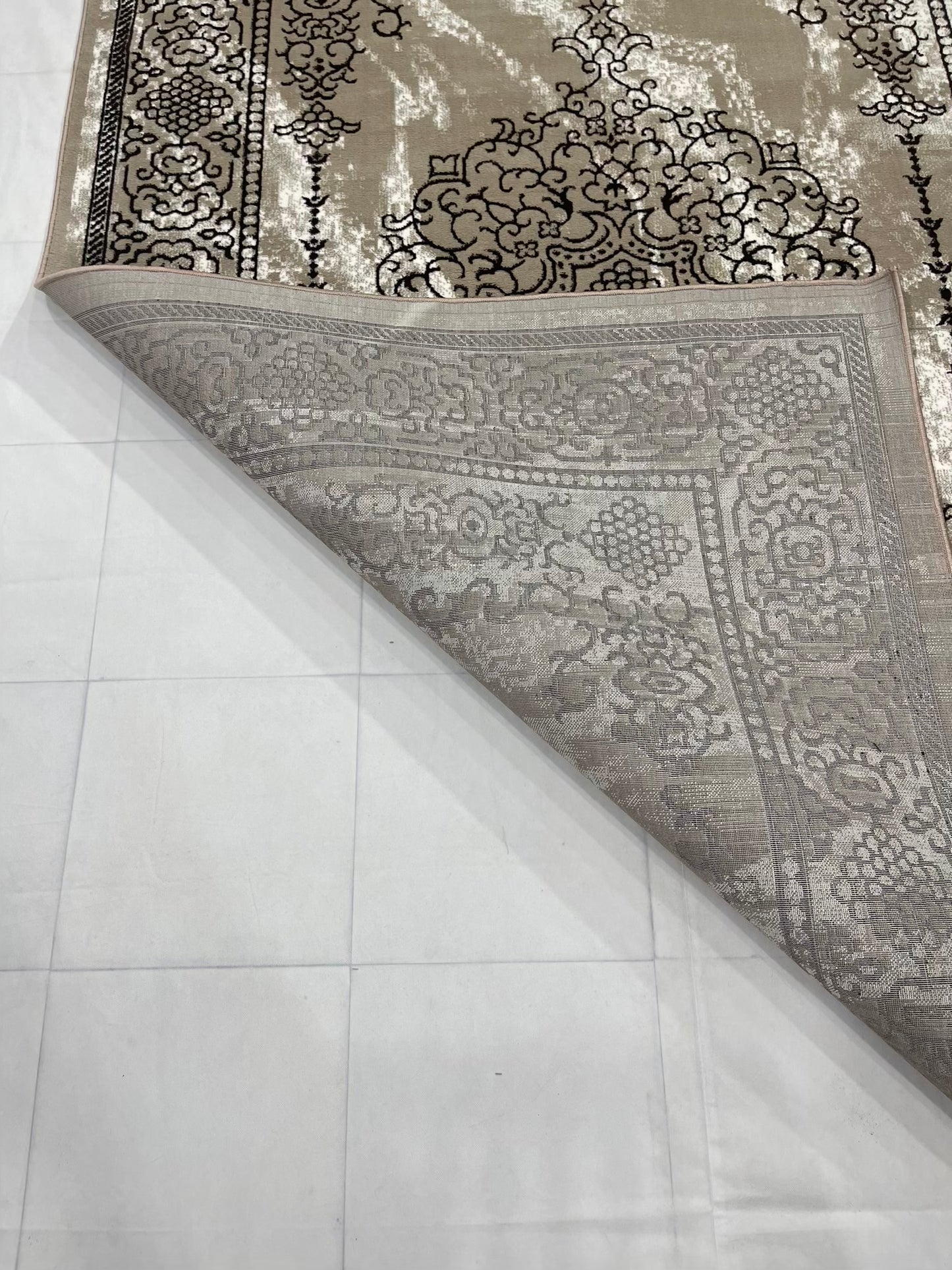 Polyester Silk.(Article-2571-beige ,Brown )
Size : 6.6 ft width x 9.6 ft length ( 200 cm x 290 cm)