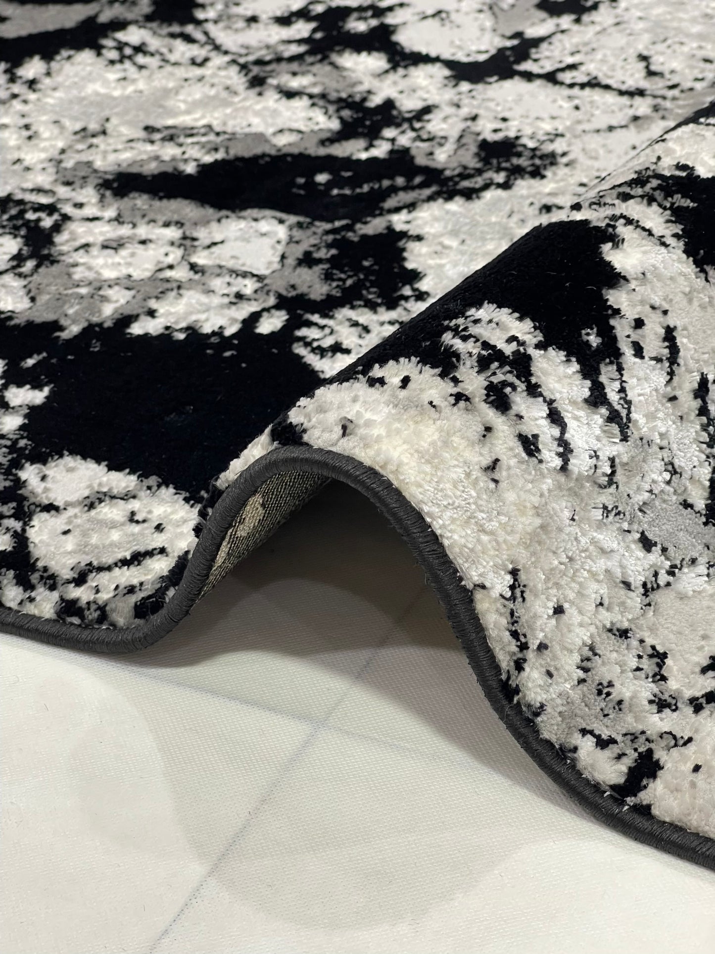 Turkish Top Quality Silk.(Article-1071-Black) Size: 3 ft width x 5 ft length ( 100cm x 150cm)