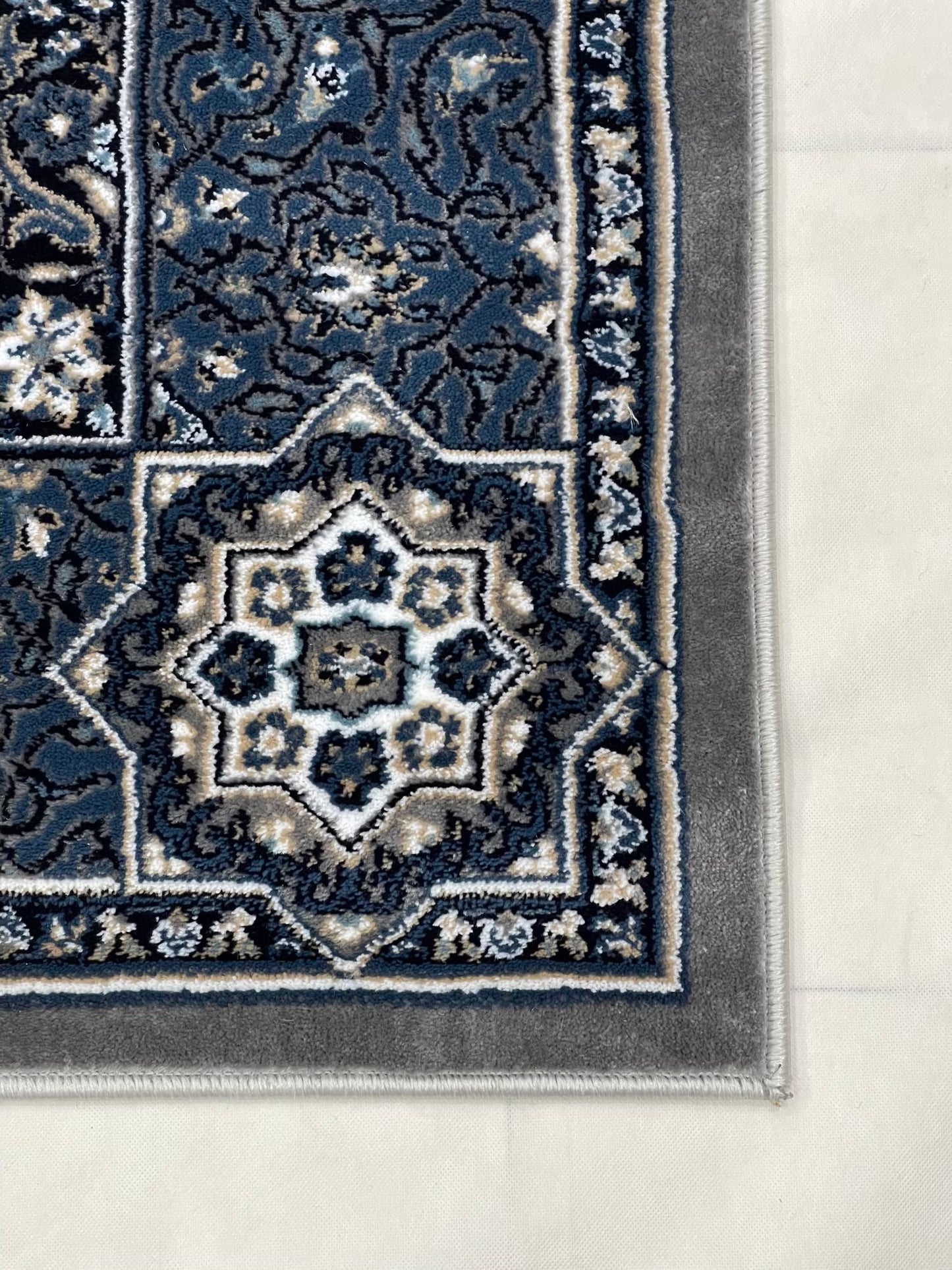 Persian polypropylene Rug,back woven(Article-23-Grey)
Size: 6.6 ft width x 9.6 ft length (200cm x 290cm)