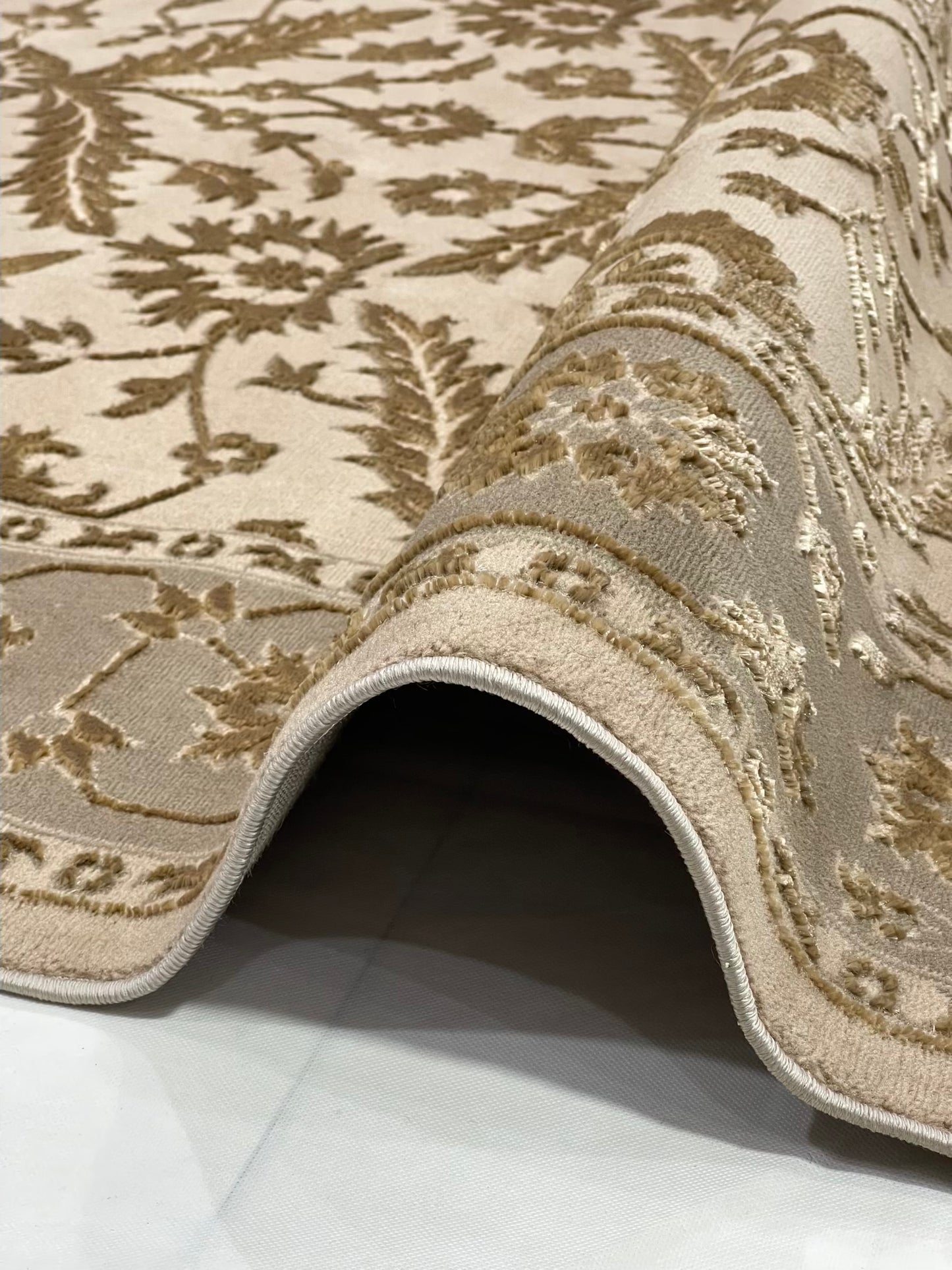 Turkish Polyester Silk.(Article-1605-Brown )
Size : 6.6 ft width x 9.6 ft length ( 200 cm x 290 cm)
