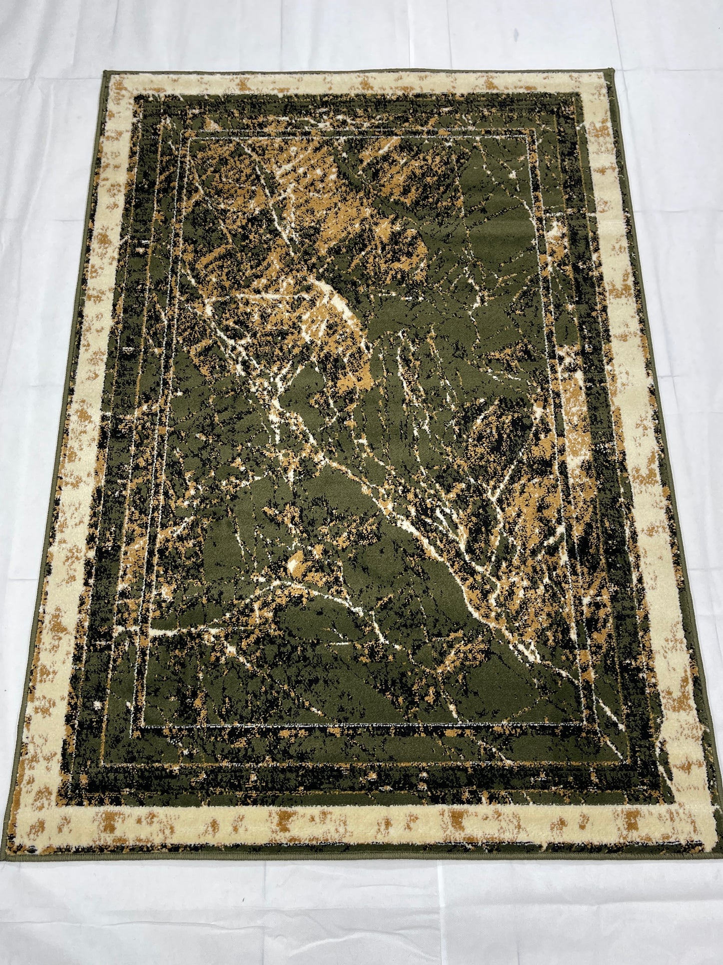 Modern polypropylene Rug,back woven
(Article-175-Green)
Size : 4 ft width x 5.6 ft length (120 cm x 170 cm)