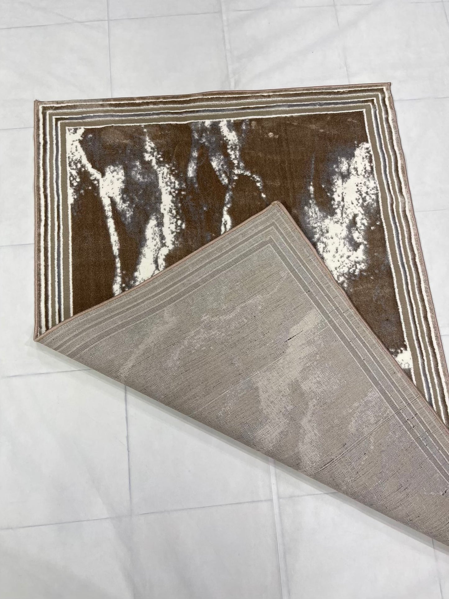 Pakistani Silk Woven Rug.(Article-1556-Light Beige) Size : 4 ft width x 5.6 ft length