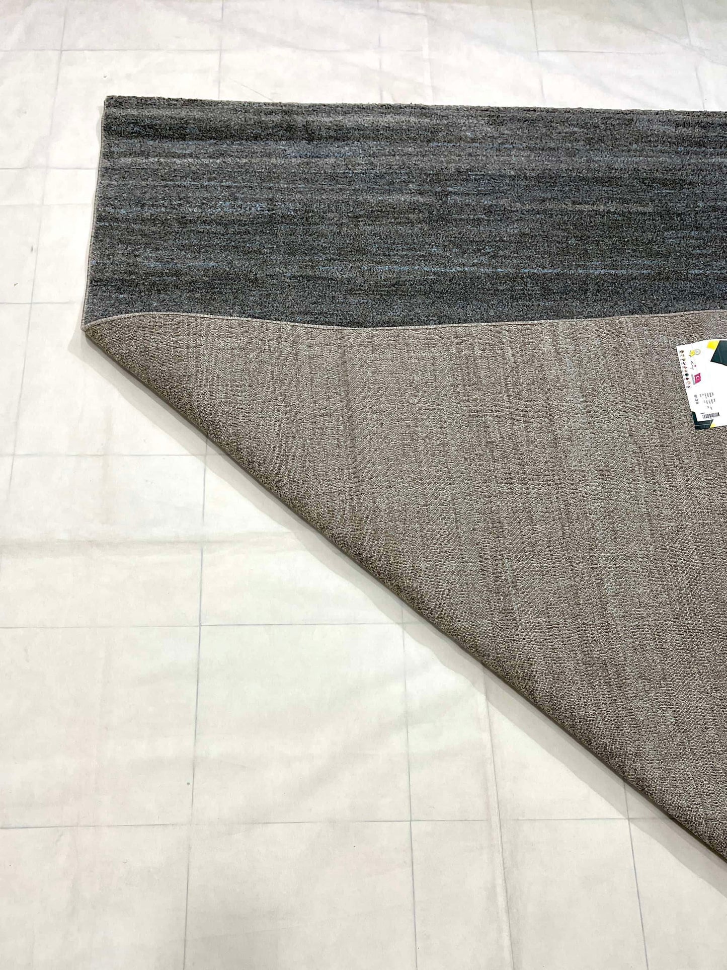 New Turkish vintage Silky Woven Rug.
Article - 1816- Grey , Multi
Size : 5.3 ft width x 7.8 ft length
(160 cm x 230 cm )