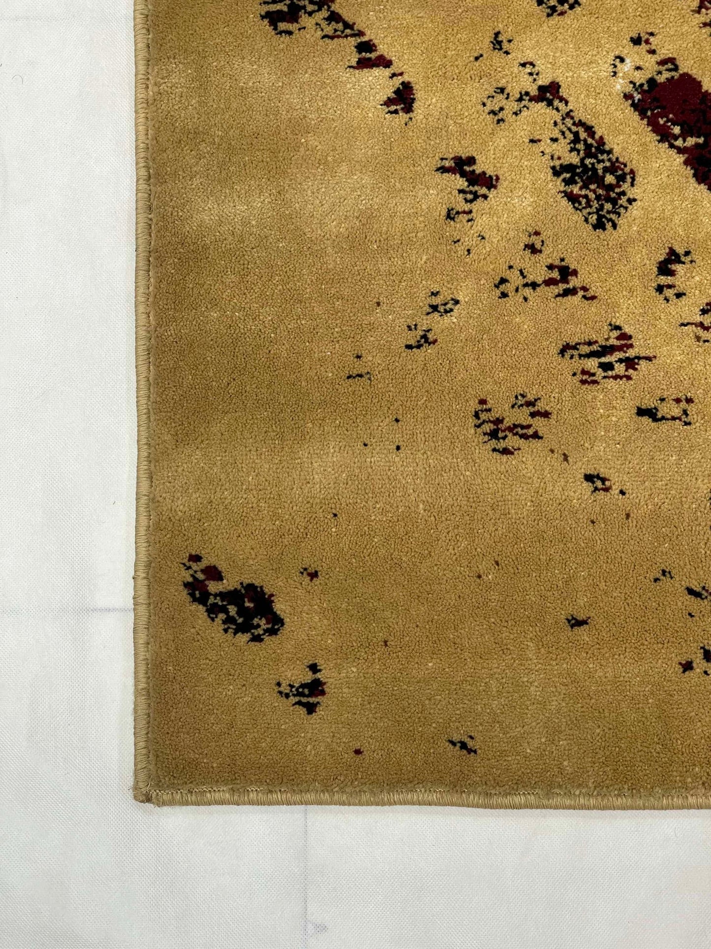 Modern polypropylene Rug,back woven(Article-356-Beige)
Size : 5ft width  x 7.3ft length (150cm x 220cm)