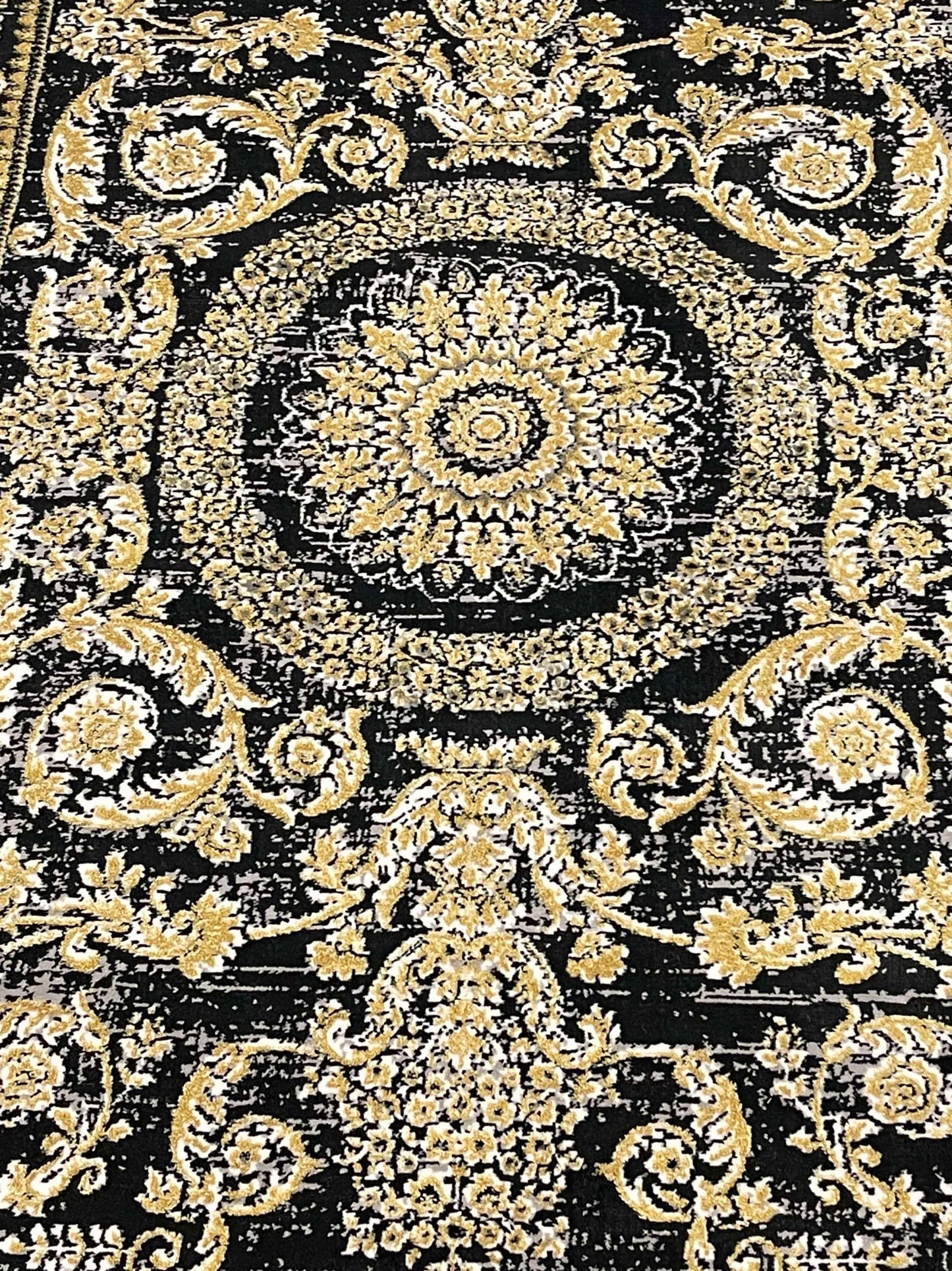 Irani silk Woven Rug.
Size : 3 ft width x 5 ft length ( 100cm x 150cm)