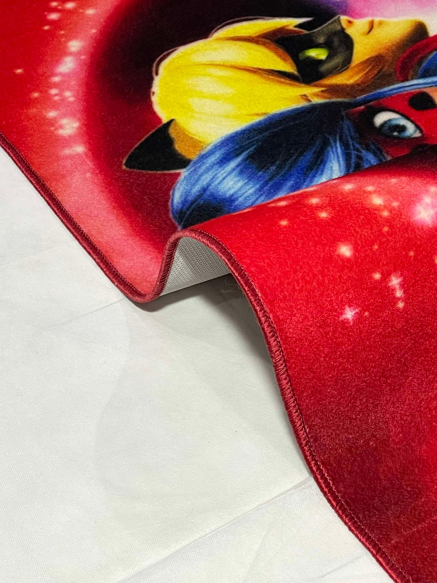 TPR Non Woven Rugs For Kids Room
Article-08-Red