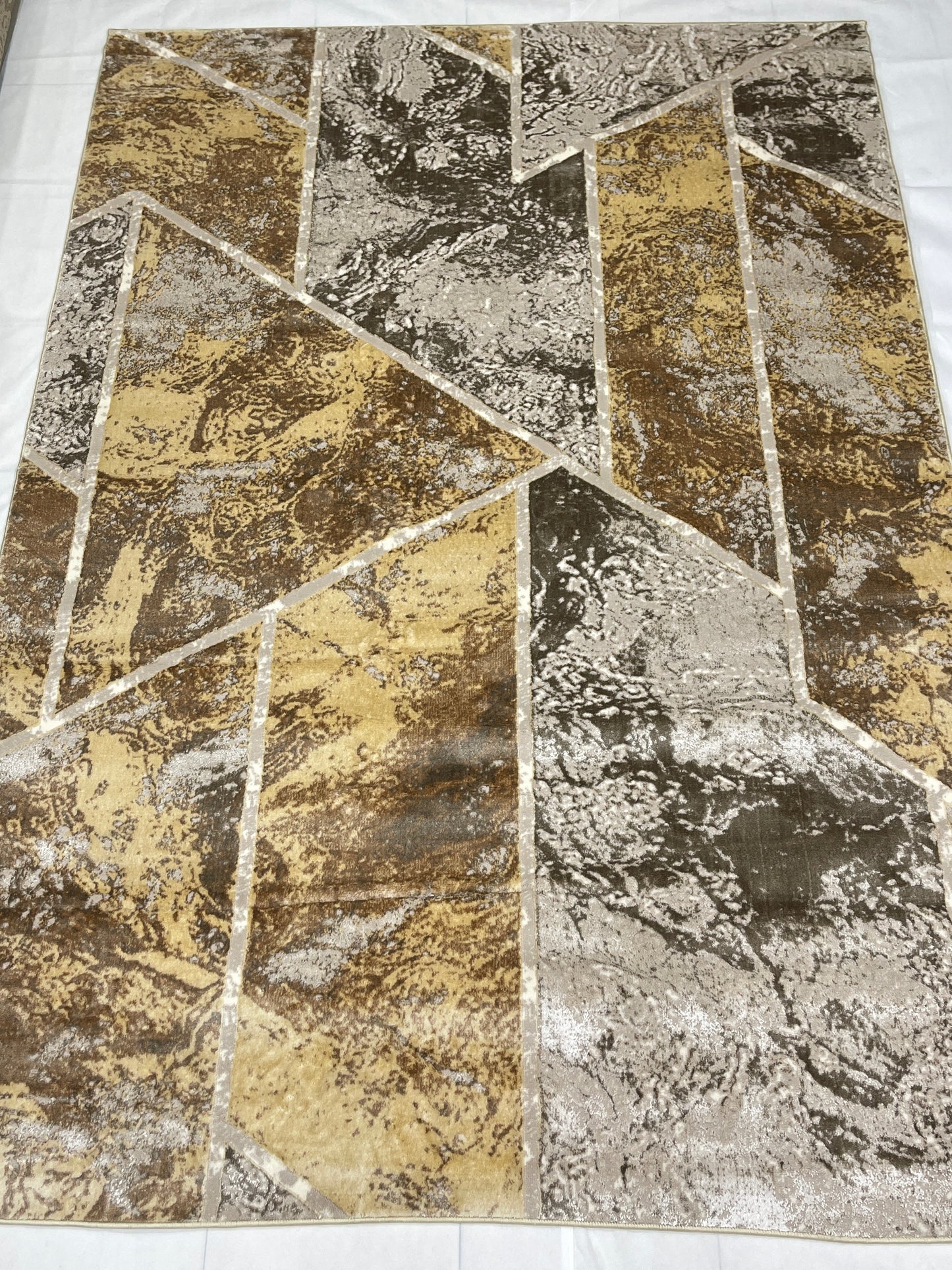 Turkish Top Quality Silk.(Article-1089-Cream , Beige) Size: 6.6 ft width x 9.6 ft length (200cm x 290cm)